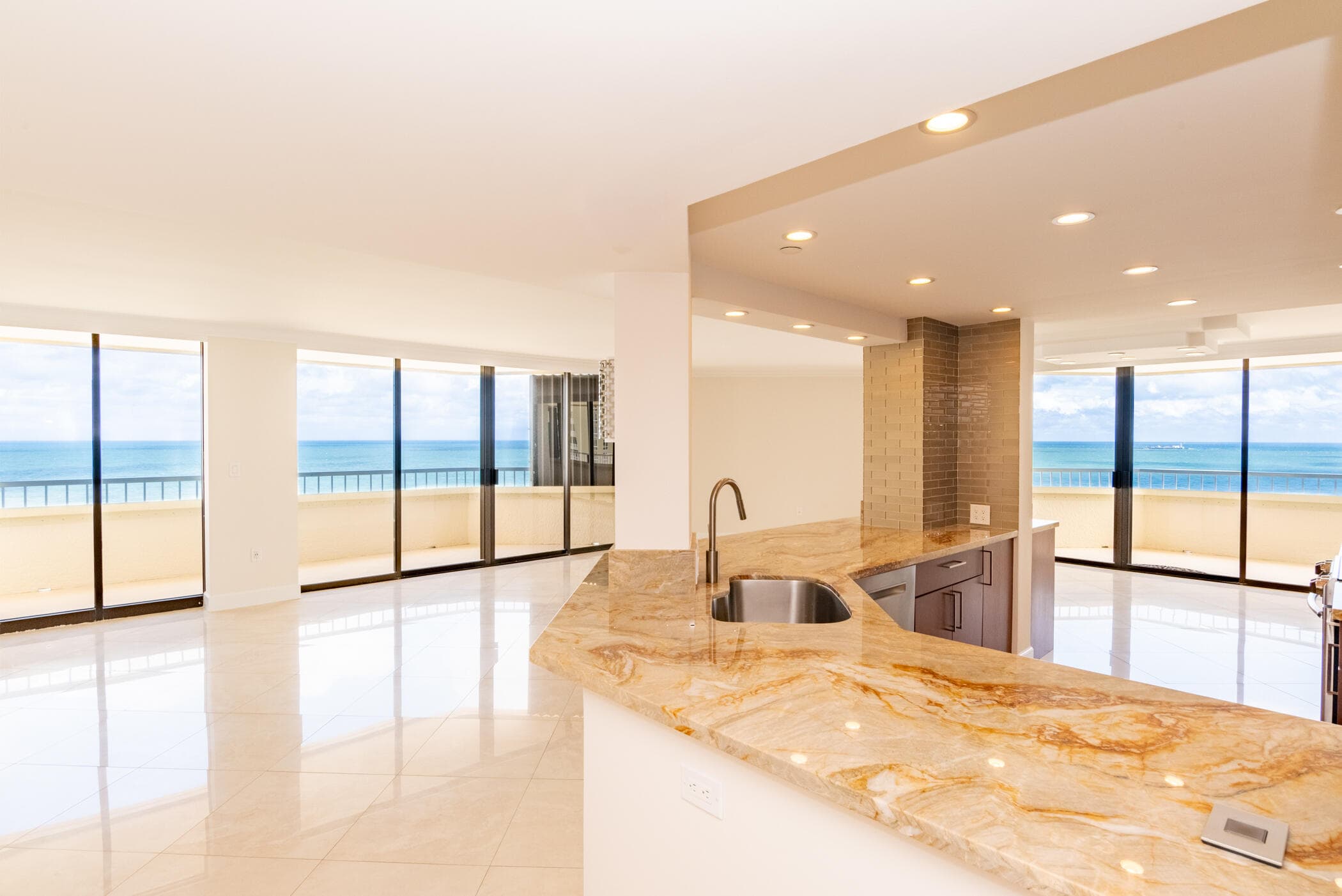 5070 N Ocean Drive 10a, Singer Island, FL 33404 — photo 5 of 39