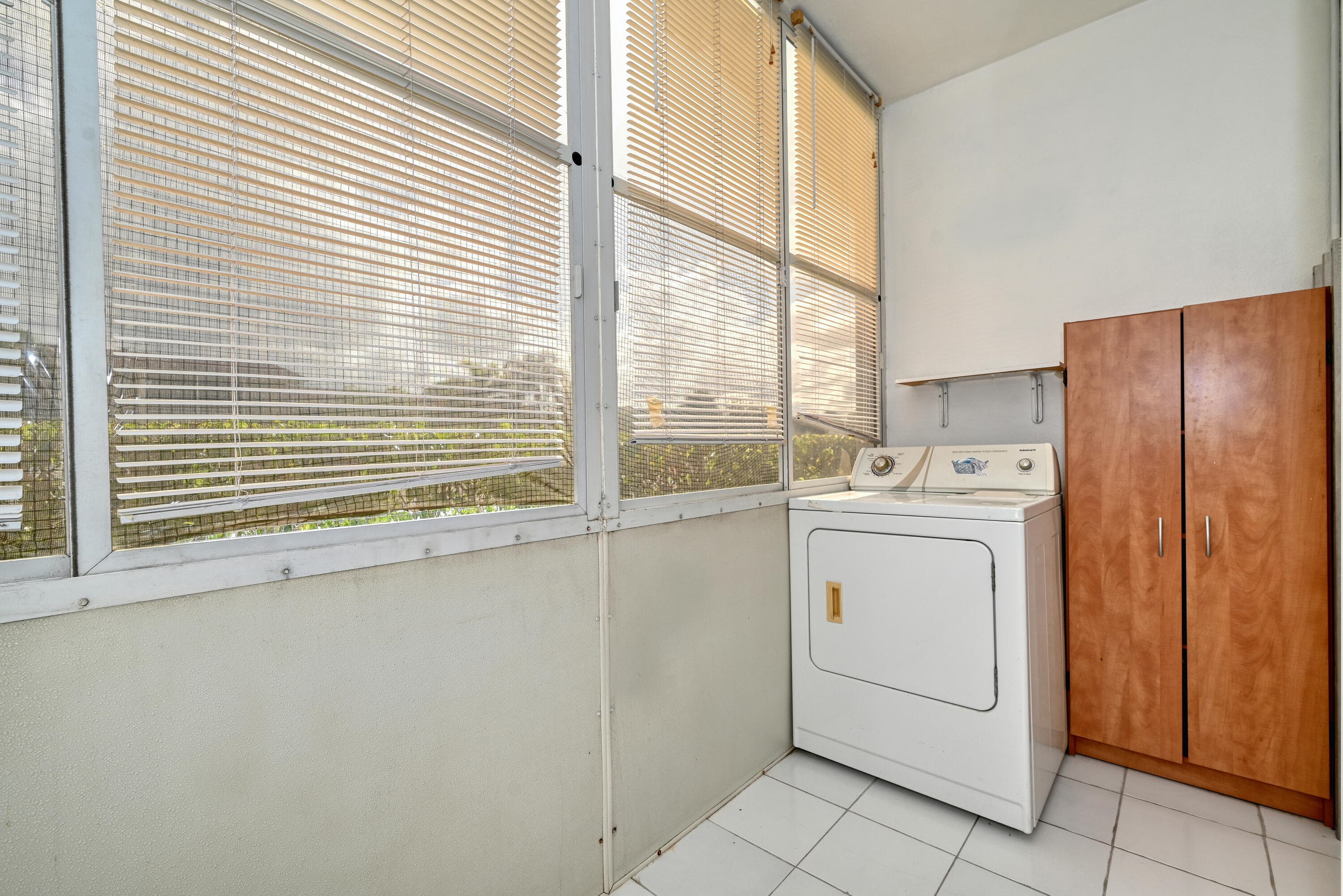 102 Coventry E 102, West Palm Beach, FL 33417 — photo 13 of 19