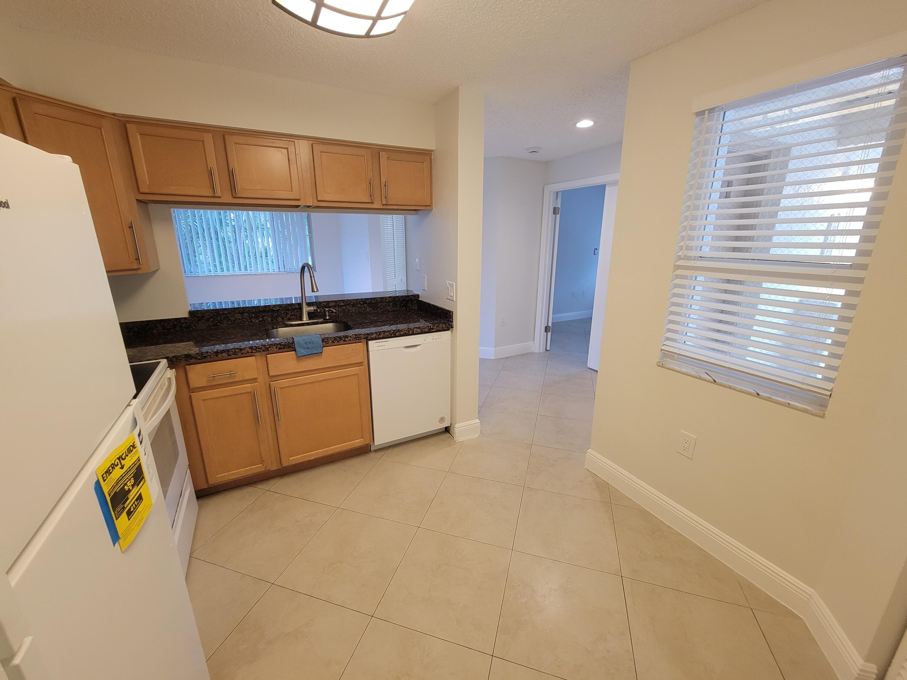 4208 Glenmoor Drive, West Palm Beach, FL 33409 — photo 6 of 36