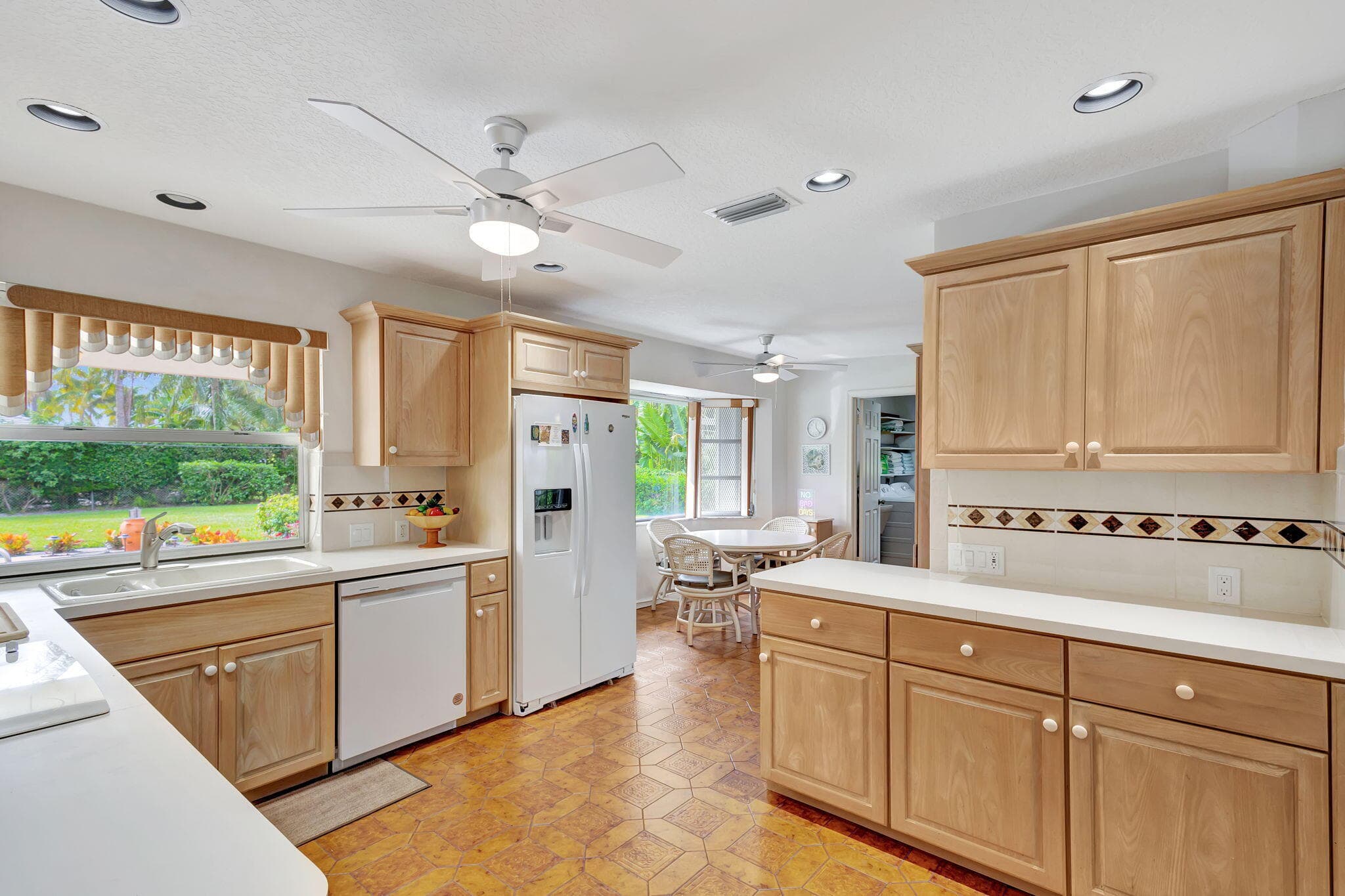 1141 Pine Point Road, West Palm Beach, FL 33404 — photo 8 of 42