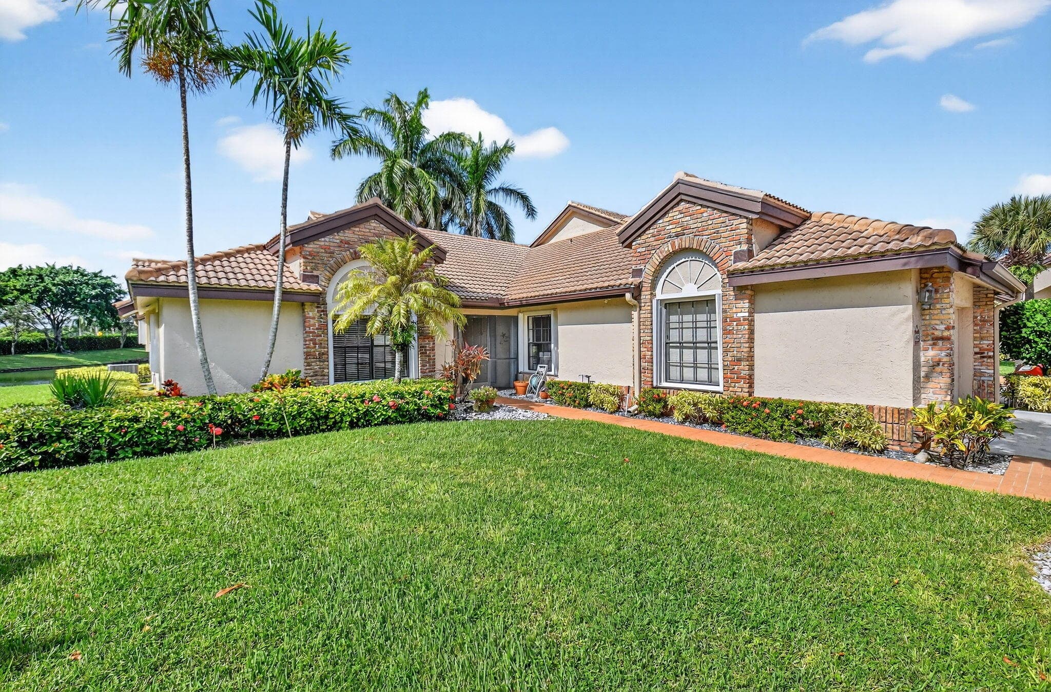 8225 Cassia Drive, Boynton Beach, FL 33472 — photo 4 of 64