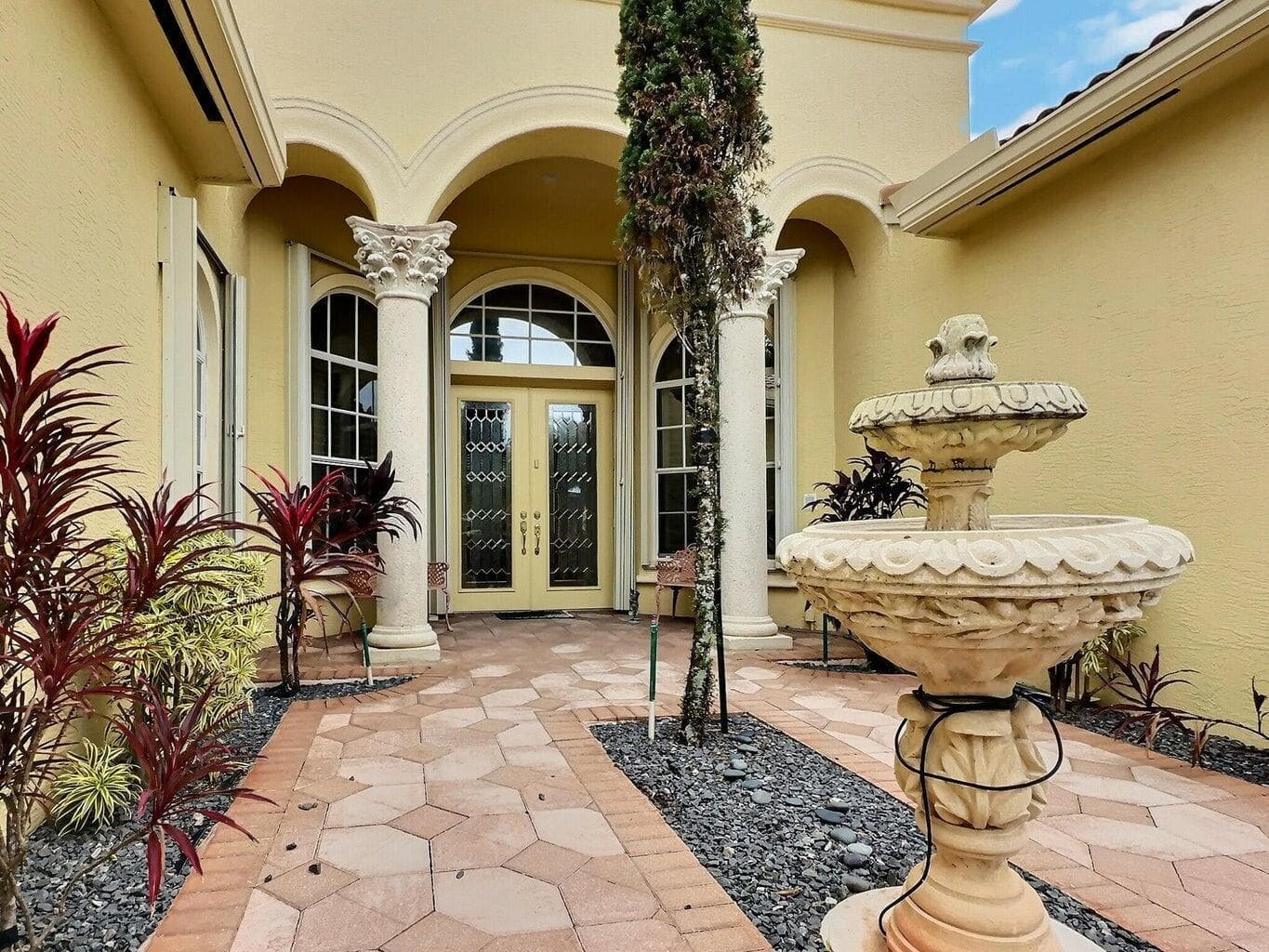 8768 Via Prestigio E, Wellington, FL 33411 — photo 2 of 20