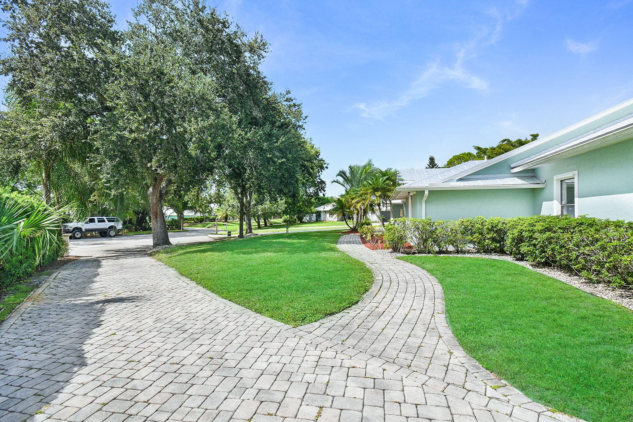 1225 SW Magnolia Bluff Drive, Palm City, FL 34990 — photo 6 of 52