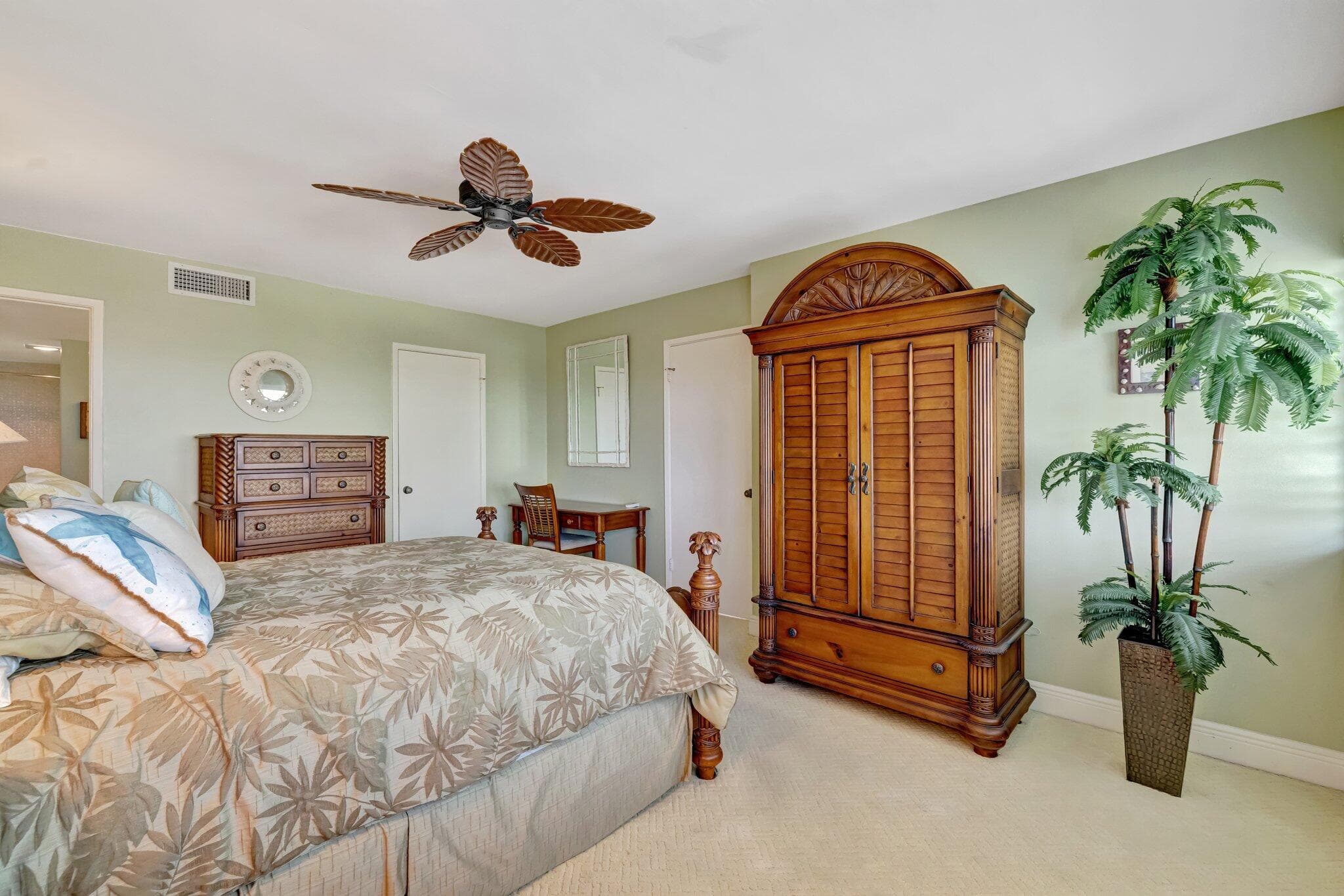 1555 NE Ocean Boulevard 402, Stuart, FL 34996 — photo 26 of 53