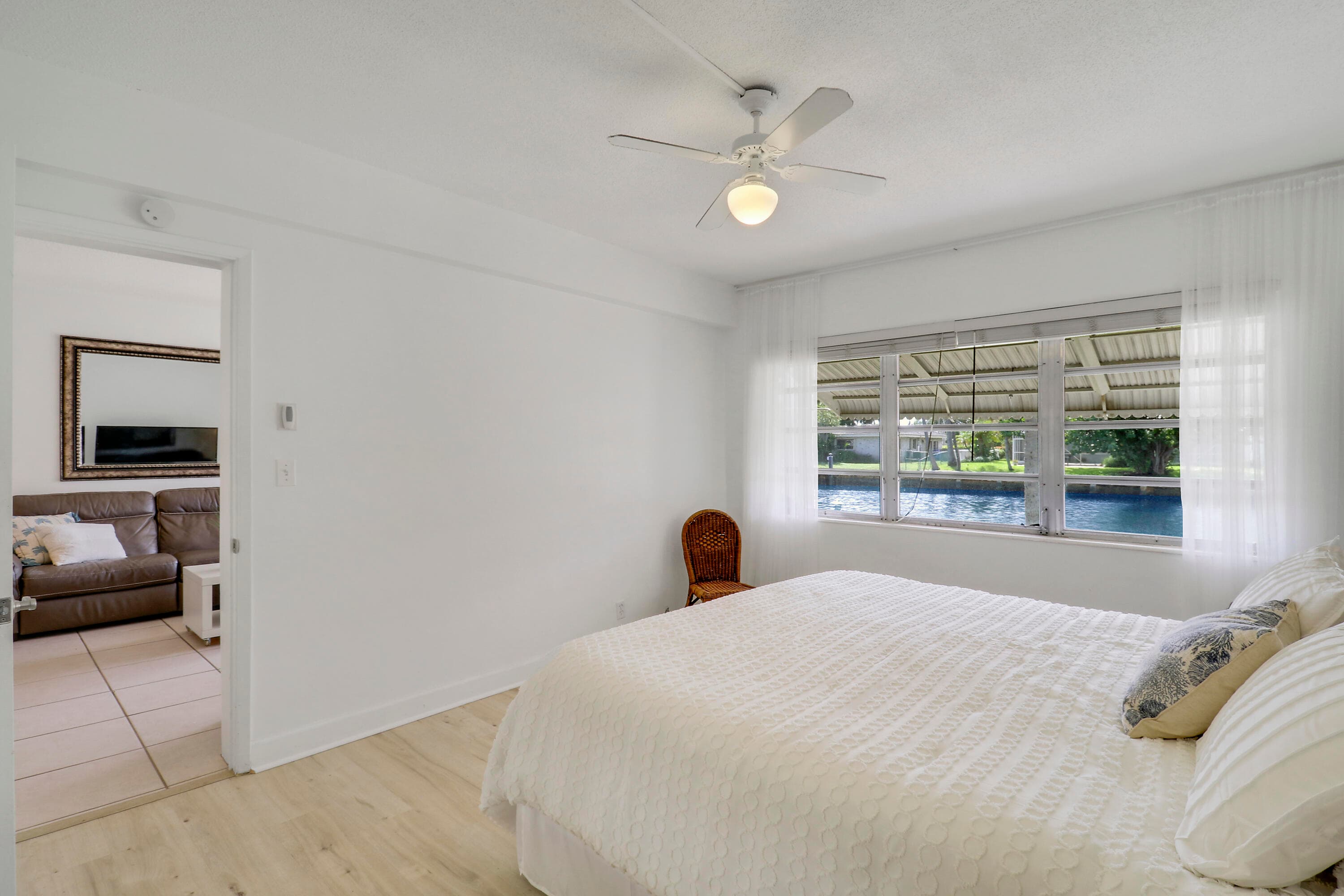298 SE 6th Avenue 6, Pompano Beach, FL 33060 — photo 12 of 36
