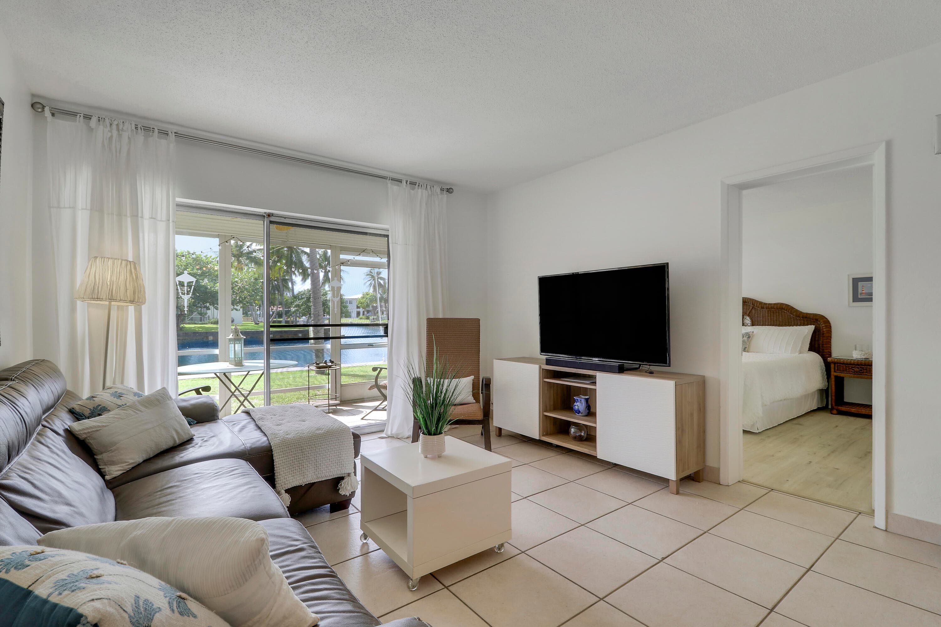 298 SE 6th Avenue 6, Pompano Beach, FL 33060 — photo 25 of 36