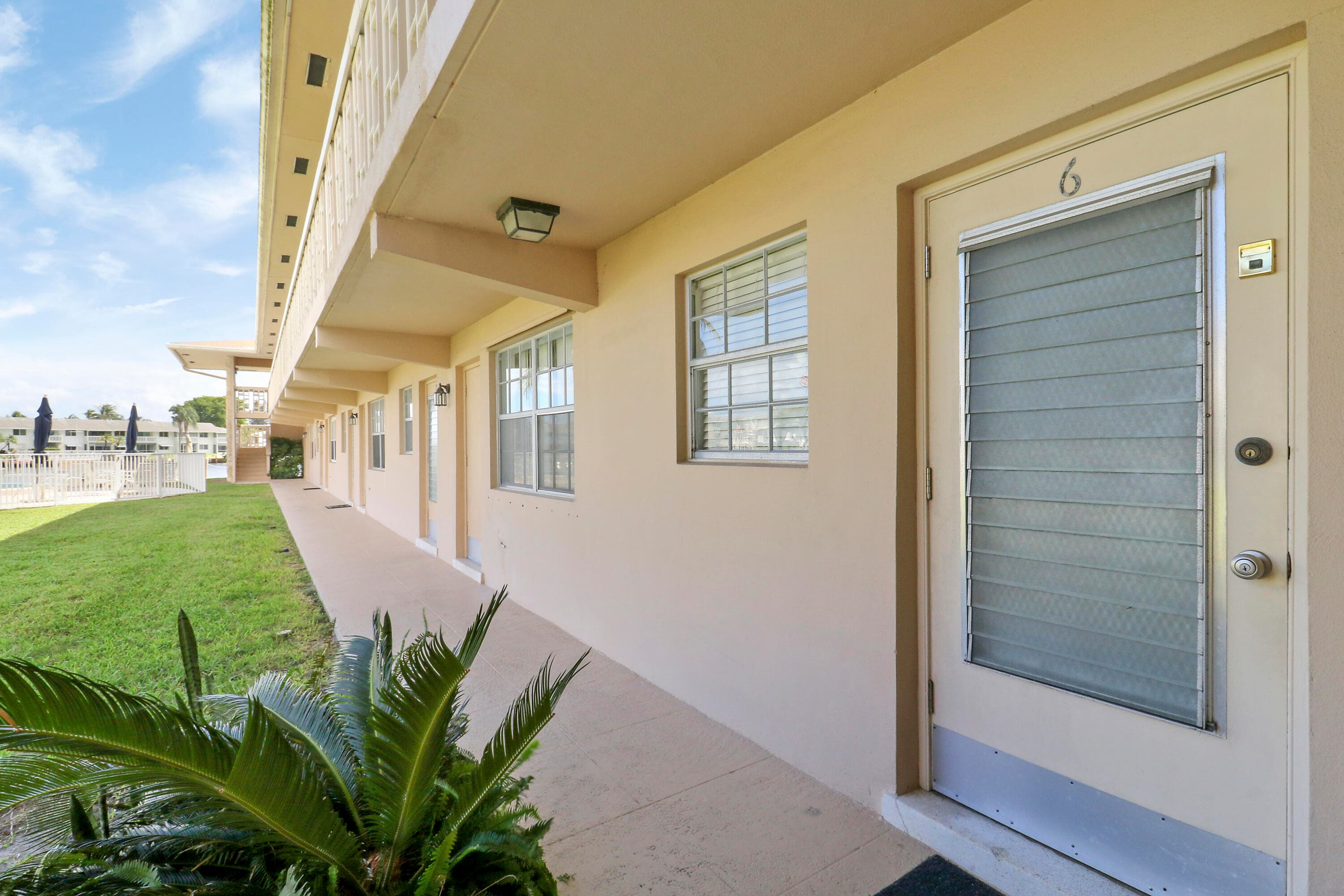298 SE 6th Avenue 6, Pompano Beach, FL 33060 — photo 31 of 36