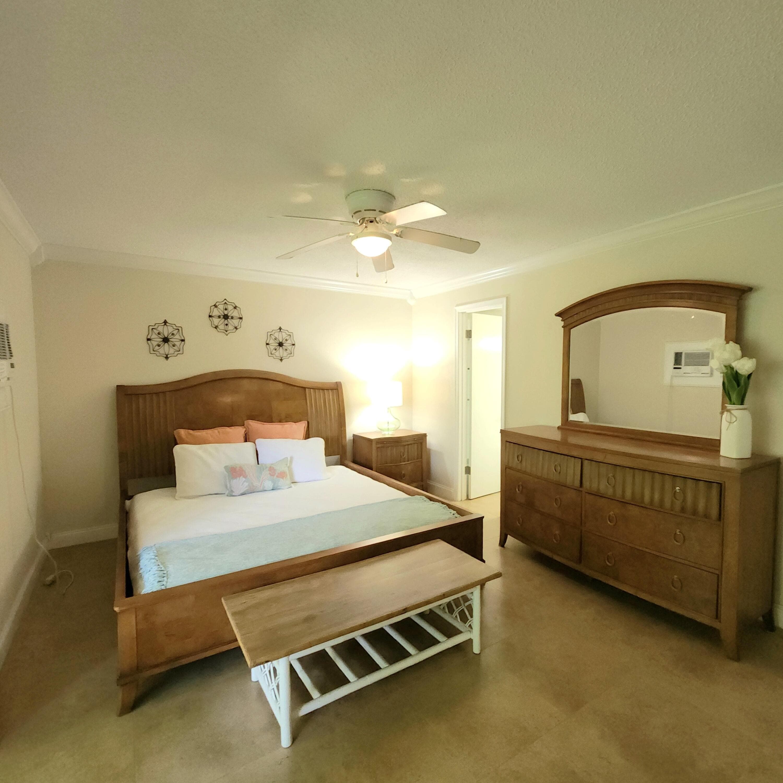 173 Kent J, West Palm Beach, FL 33417 — photo 1 of 37