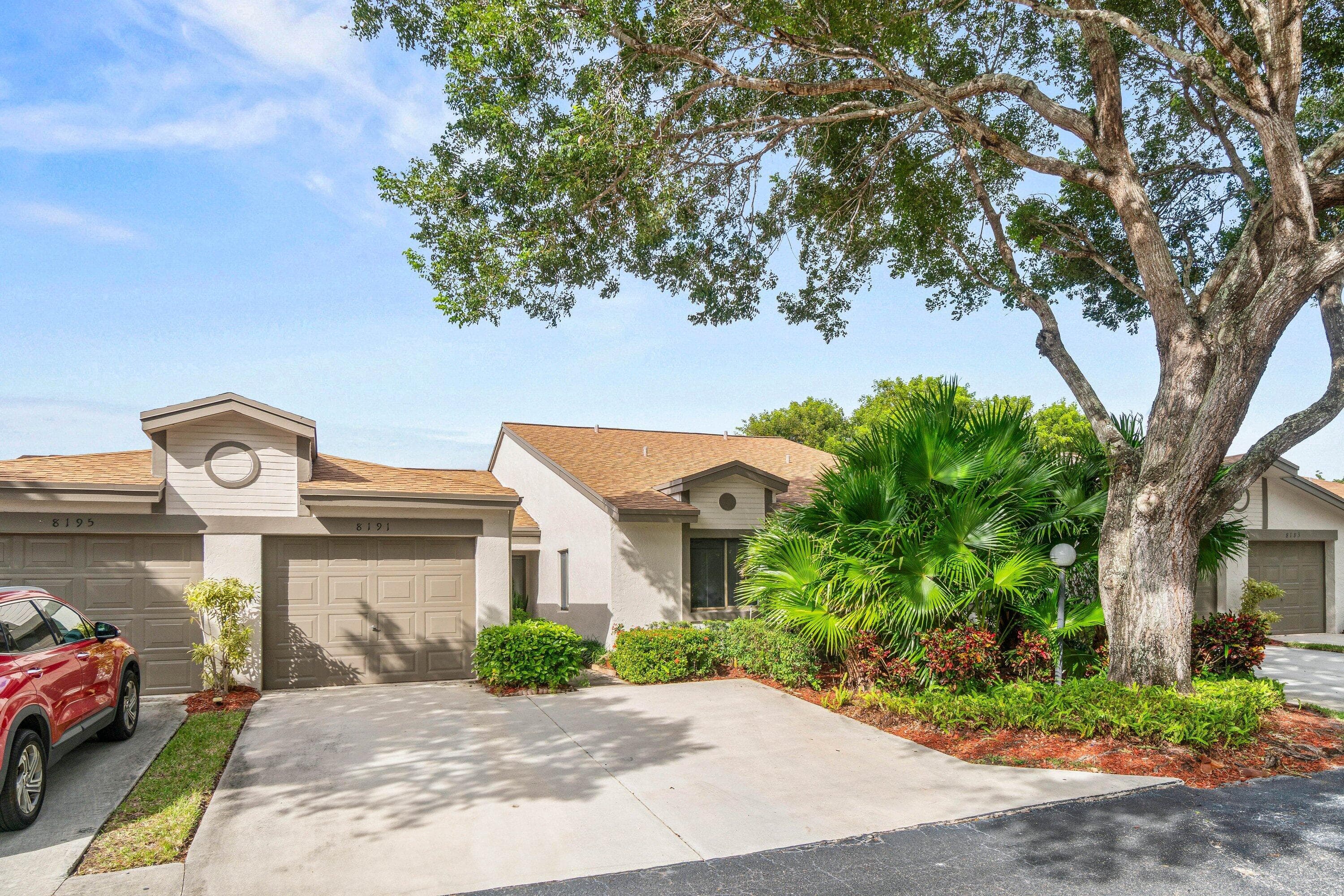 8191 Whispering Palm Drive, Boca Raton, FL 33496 — photo 2 of 34