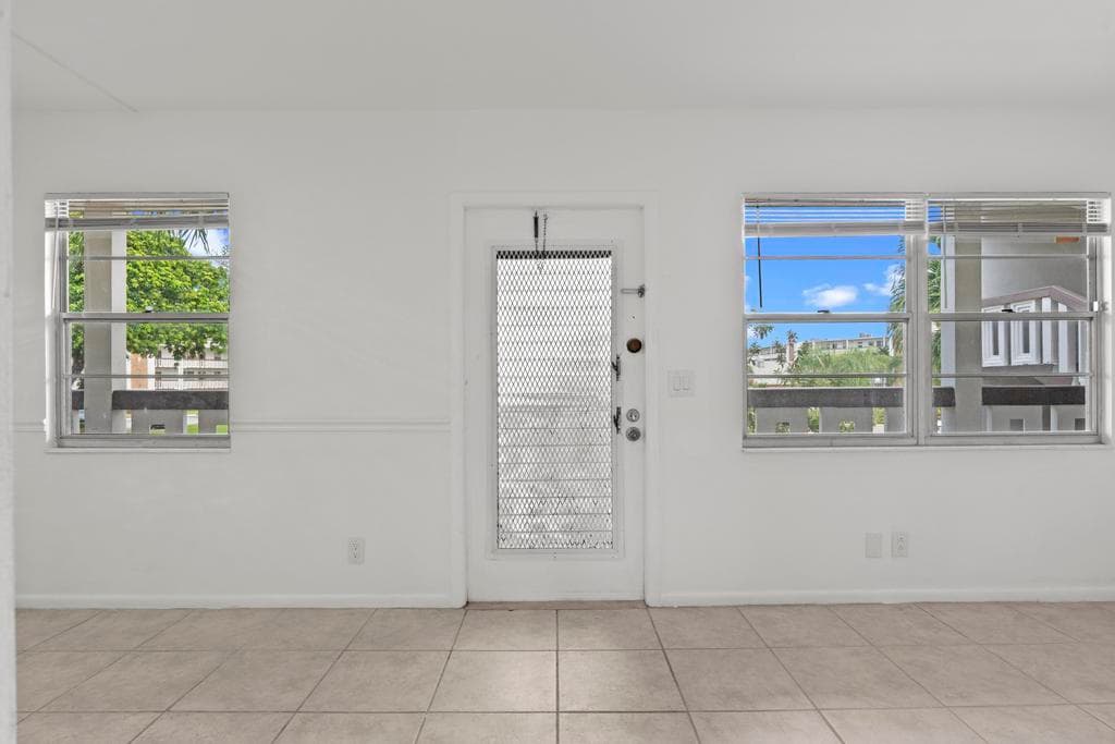 2044 Hythe C, Boca Raton, FL 33434 — photo 25 of 36
