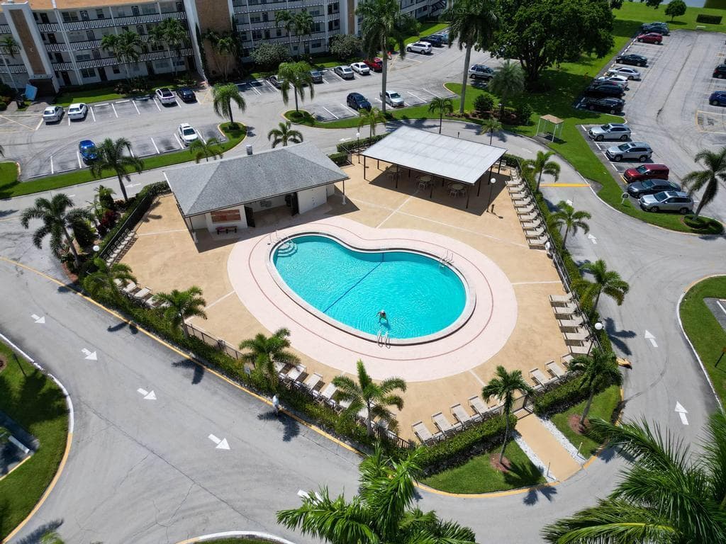 2044 Hythe C, Boca Raton, FL 33434 — photo 30 of 36