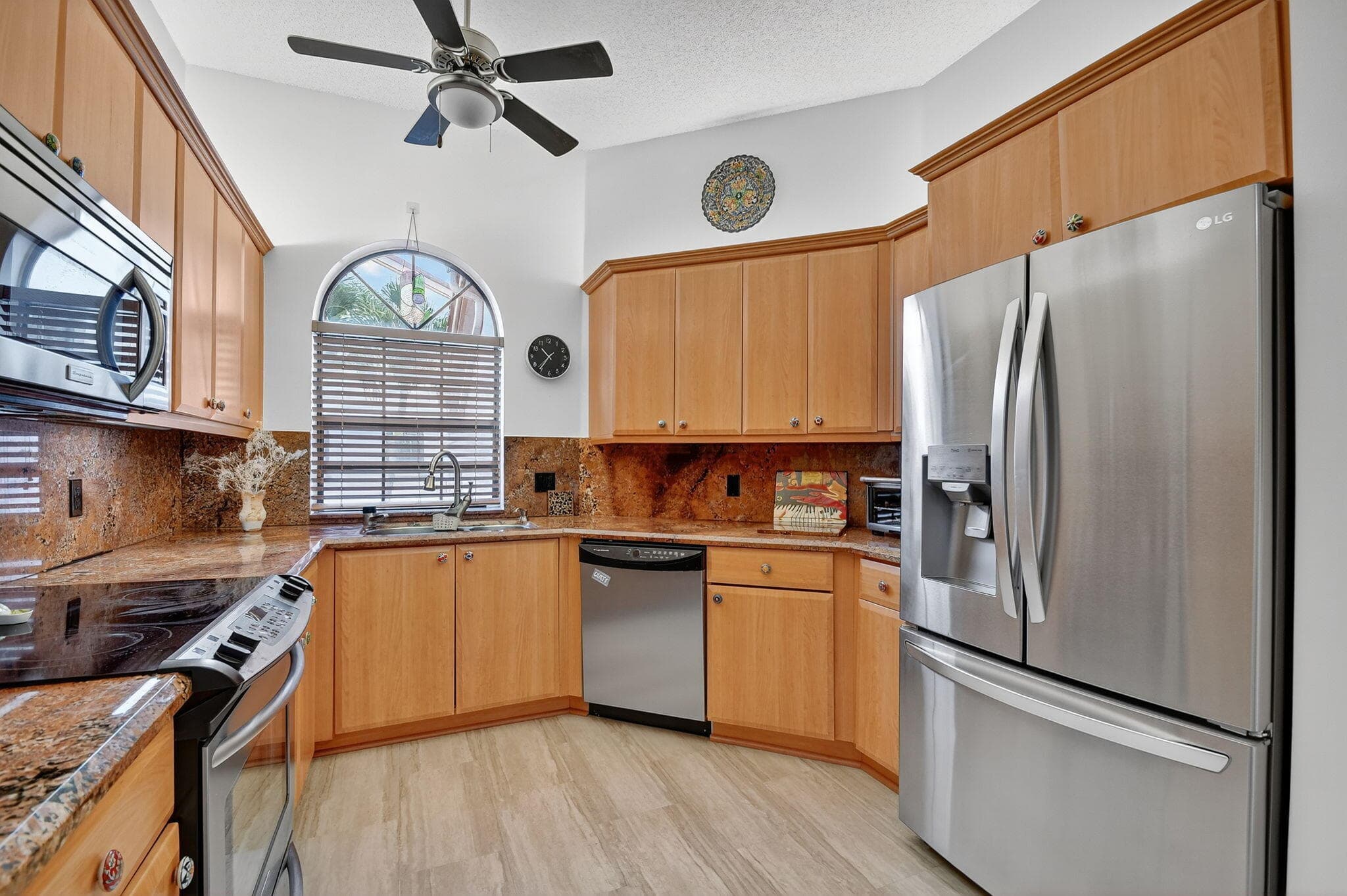 5187 Europa Drive P, Boynton Beach, FL 33437 — photo 11 of 57