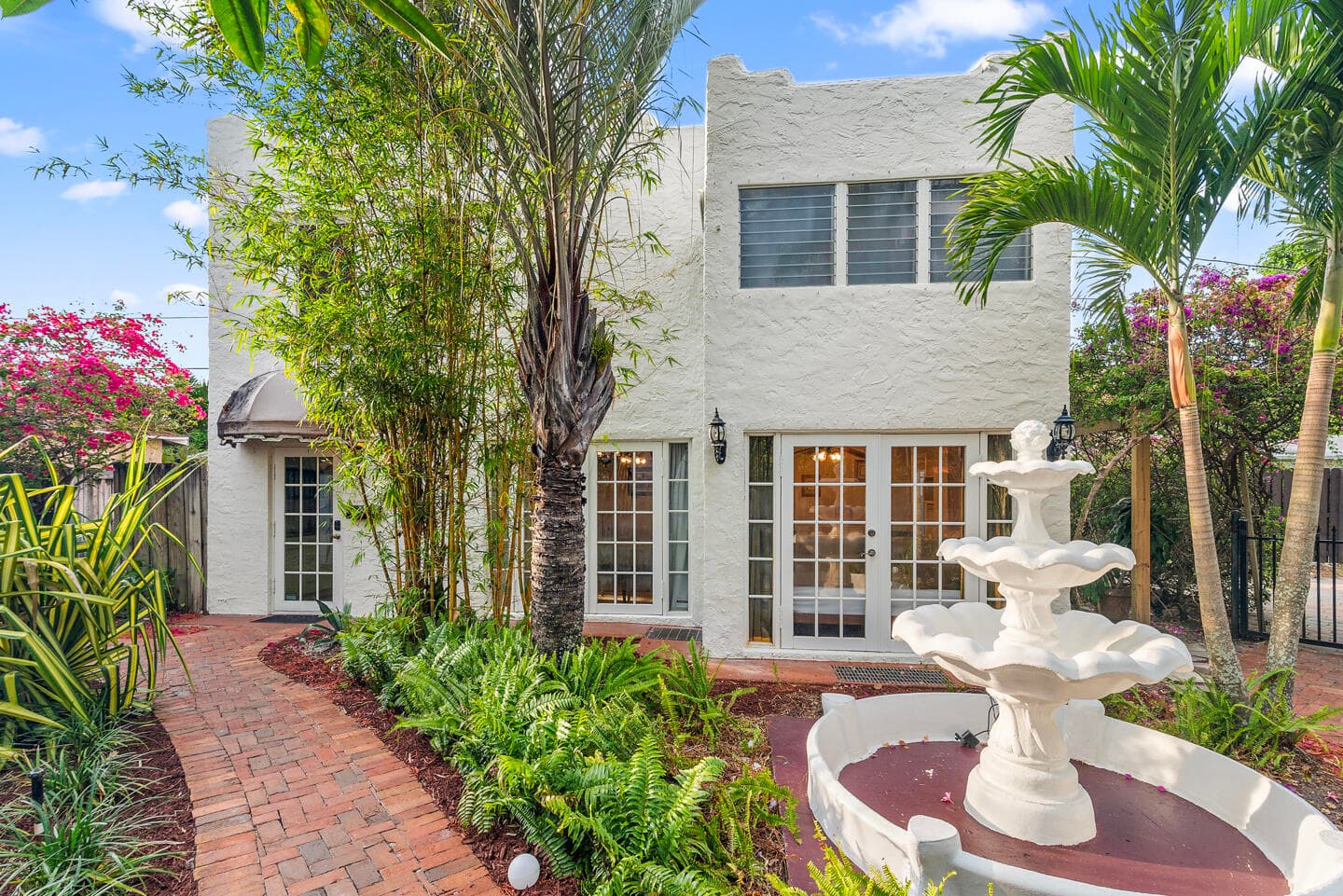 643 36th Street, West Palm Beach, FL 33407 — photo 5 of 63