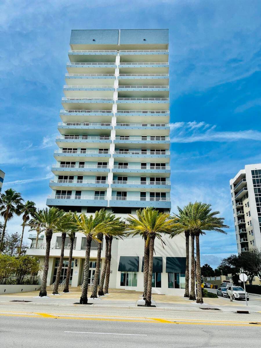 1551 N Flagler Drive 802, West Palm Beach, FL 33401 — photo 26 of 31
