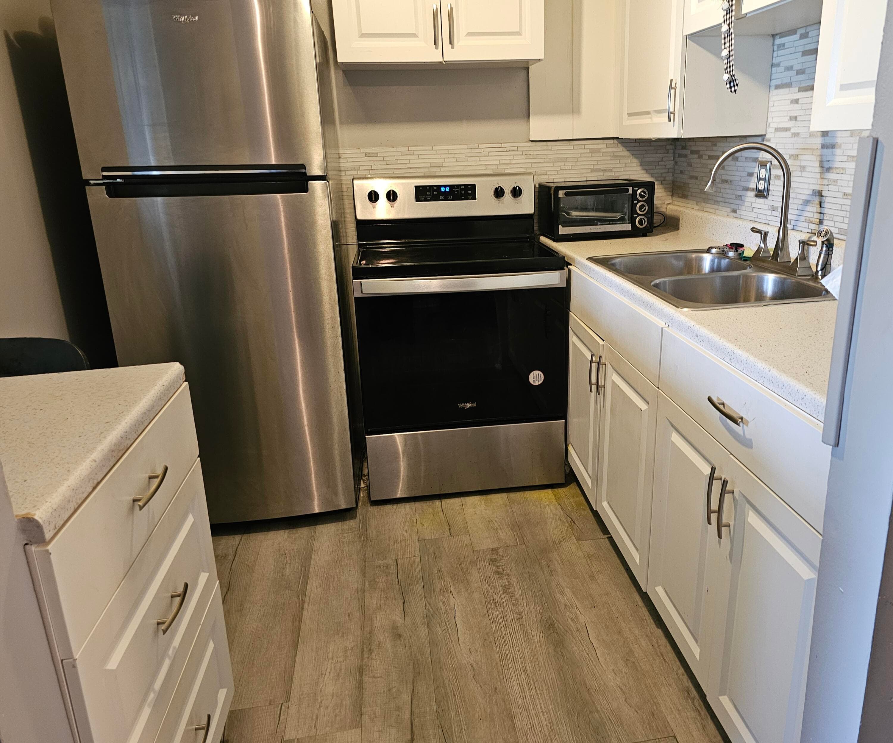 102 Easthampton E, West Palm Beach, FL 33417 — photo 4 of 13
