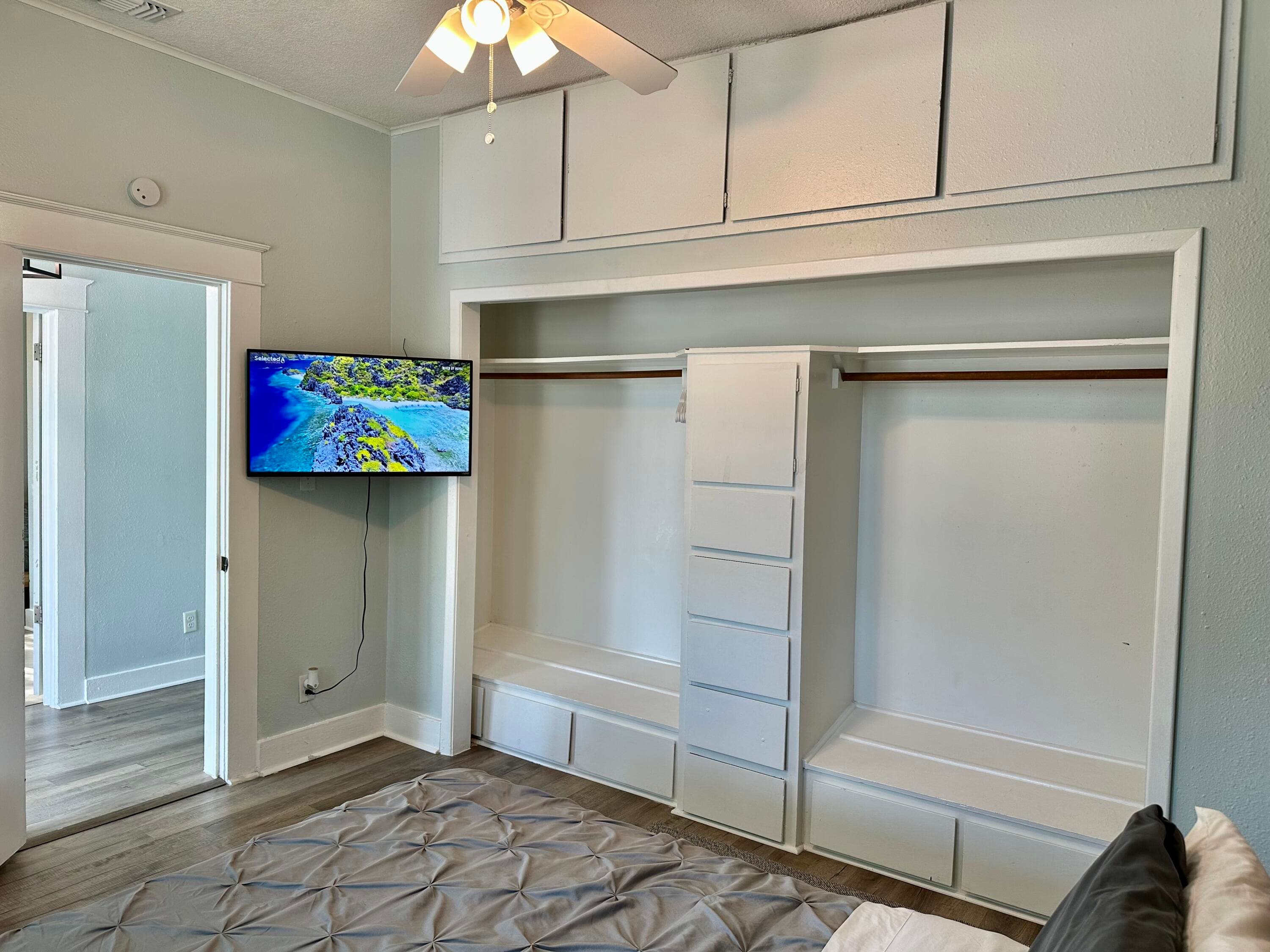 1504 E 33rd Avenue, Tampa, FL 33610 — photo 12 of 33
