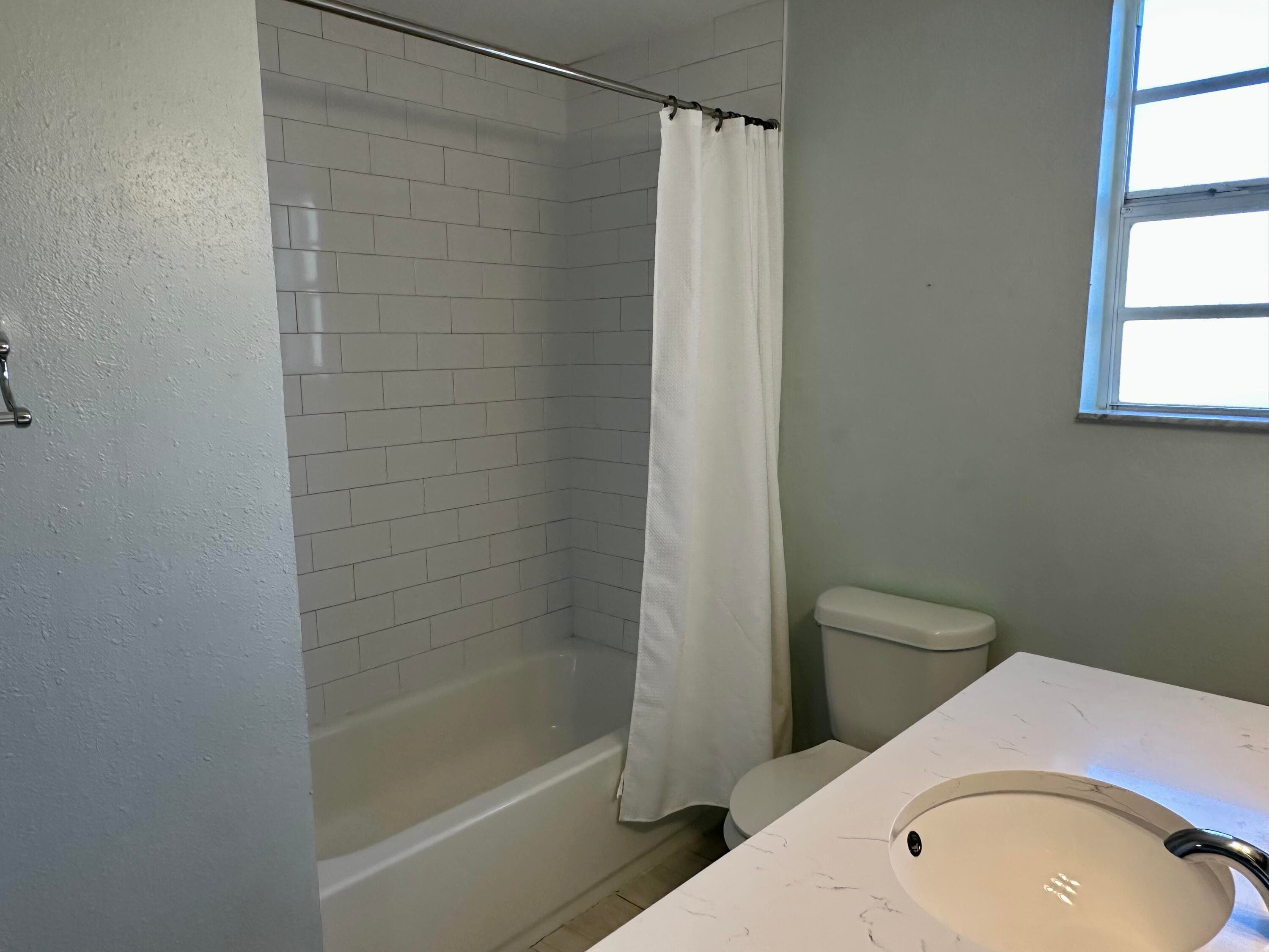 1504 E 33rd Avenue, Tampa, FL 33610 — photo 26 of 33