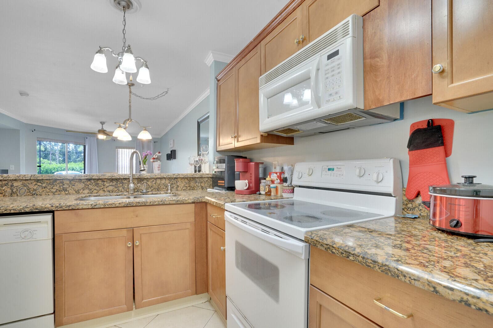 4855 Via Palm Lakes 902, West Palm Beach, FL 33417 — photo 3 of 24