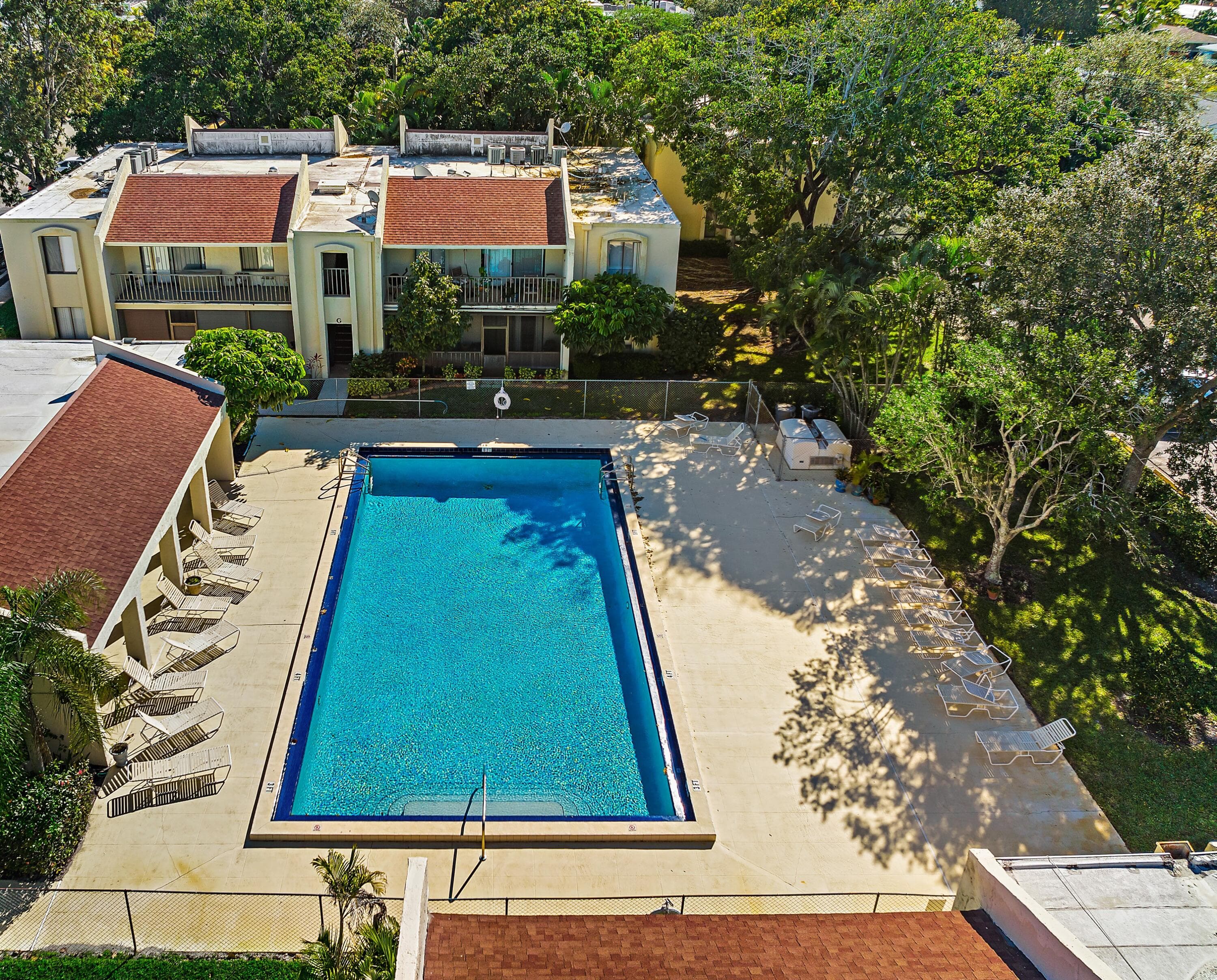 150 Pineview Road L6, Jupiter, FL 33469 — photo 20 of 22
