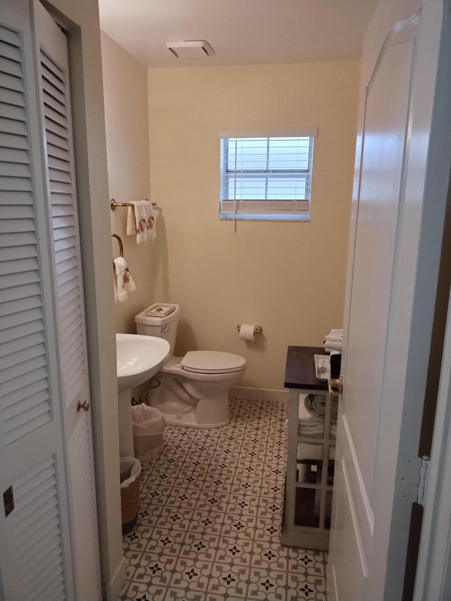 906 Dickens Place, West Palm Beach, FL 33411 — photo 13 of 14