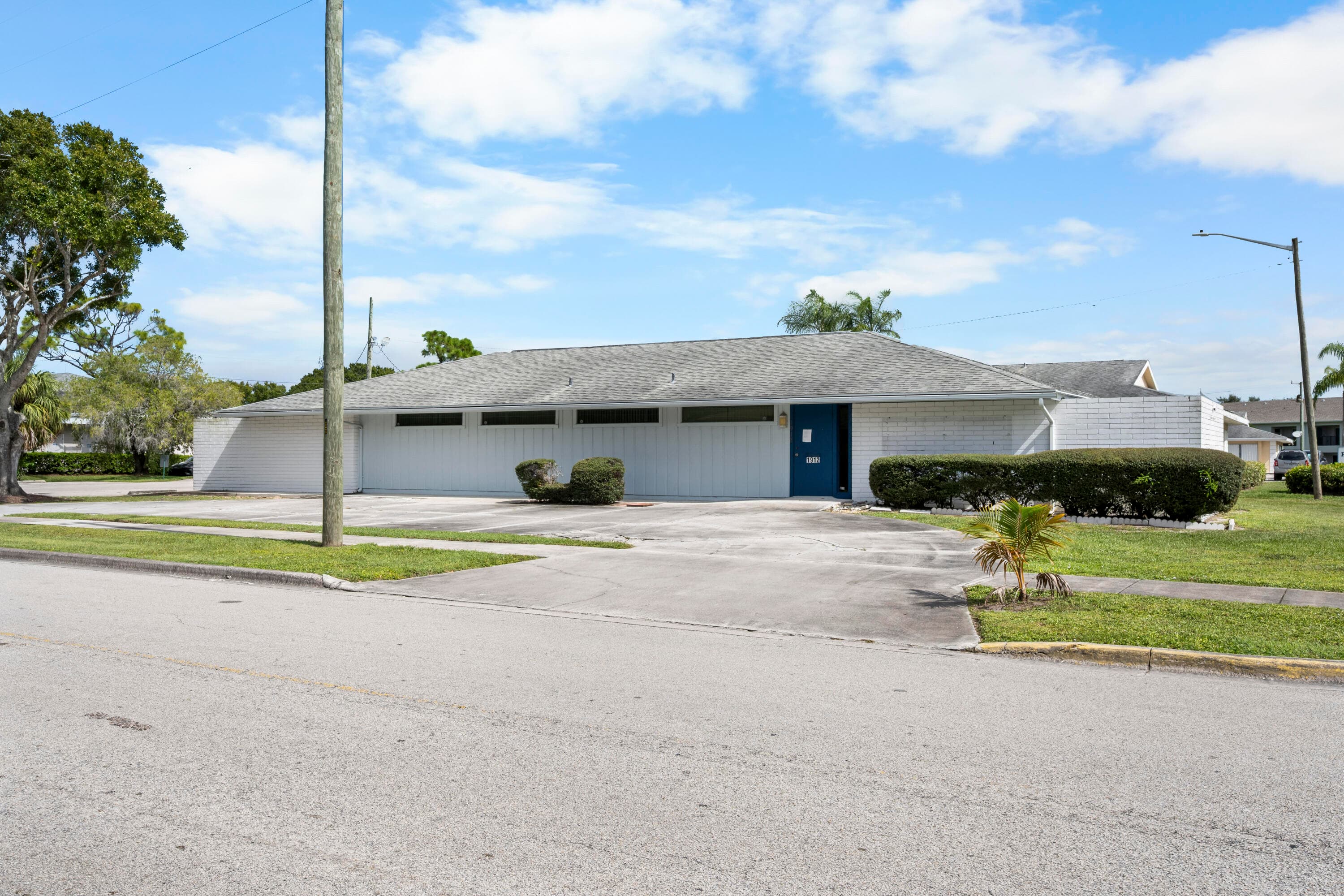 1900 Nebraska Avenue, Fort Pierce, FL 34950 — photo 1 of 29