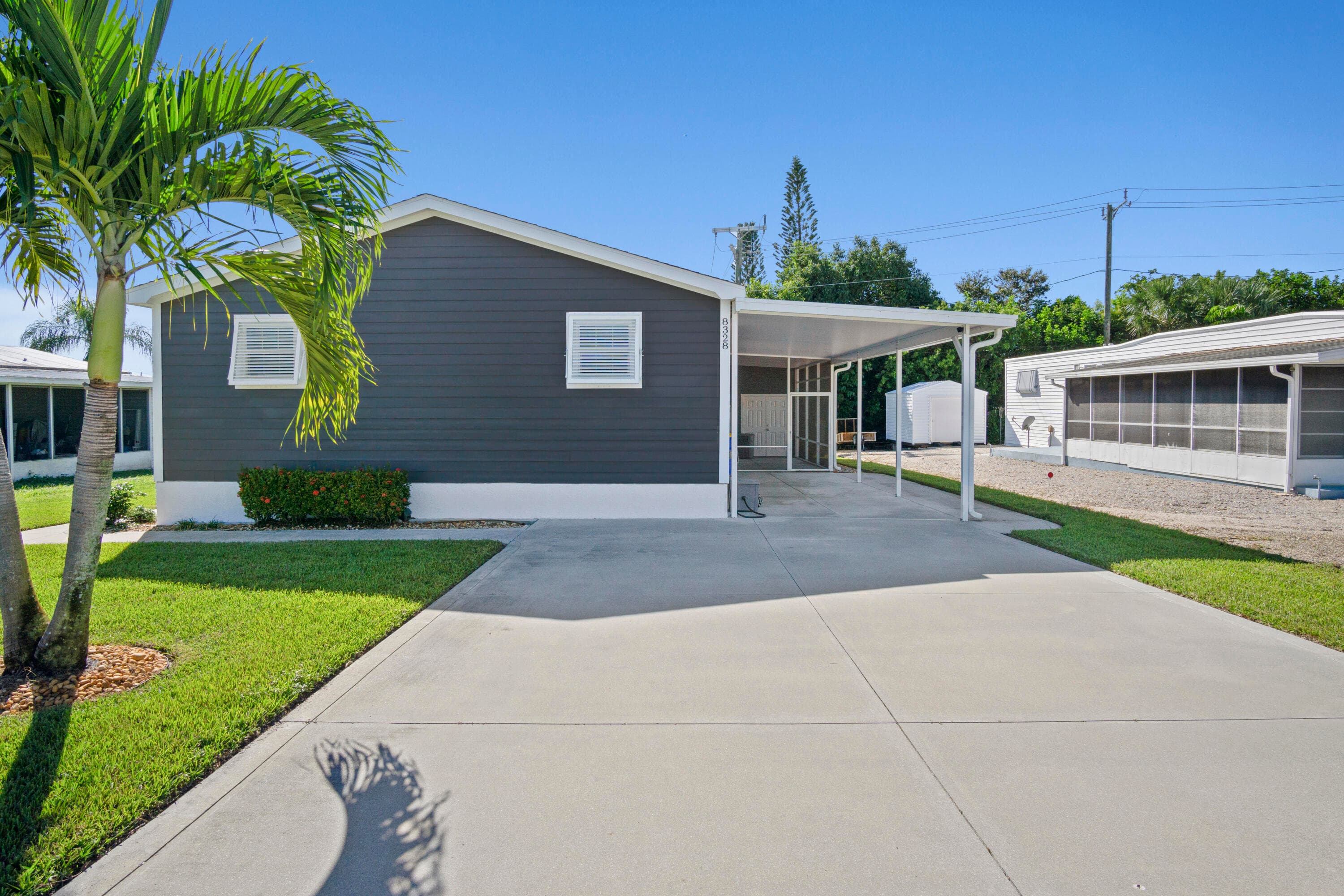 8328 SE Swan Avenue, Hobe Sound, FL 33455 — photo 3 of 36