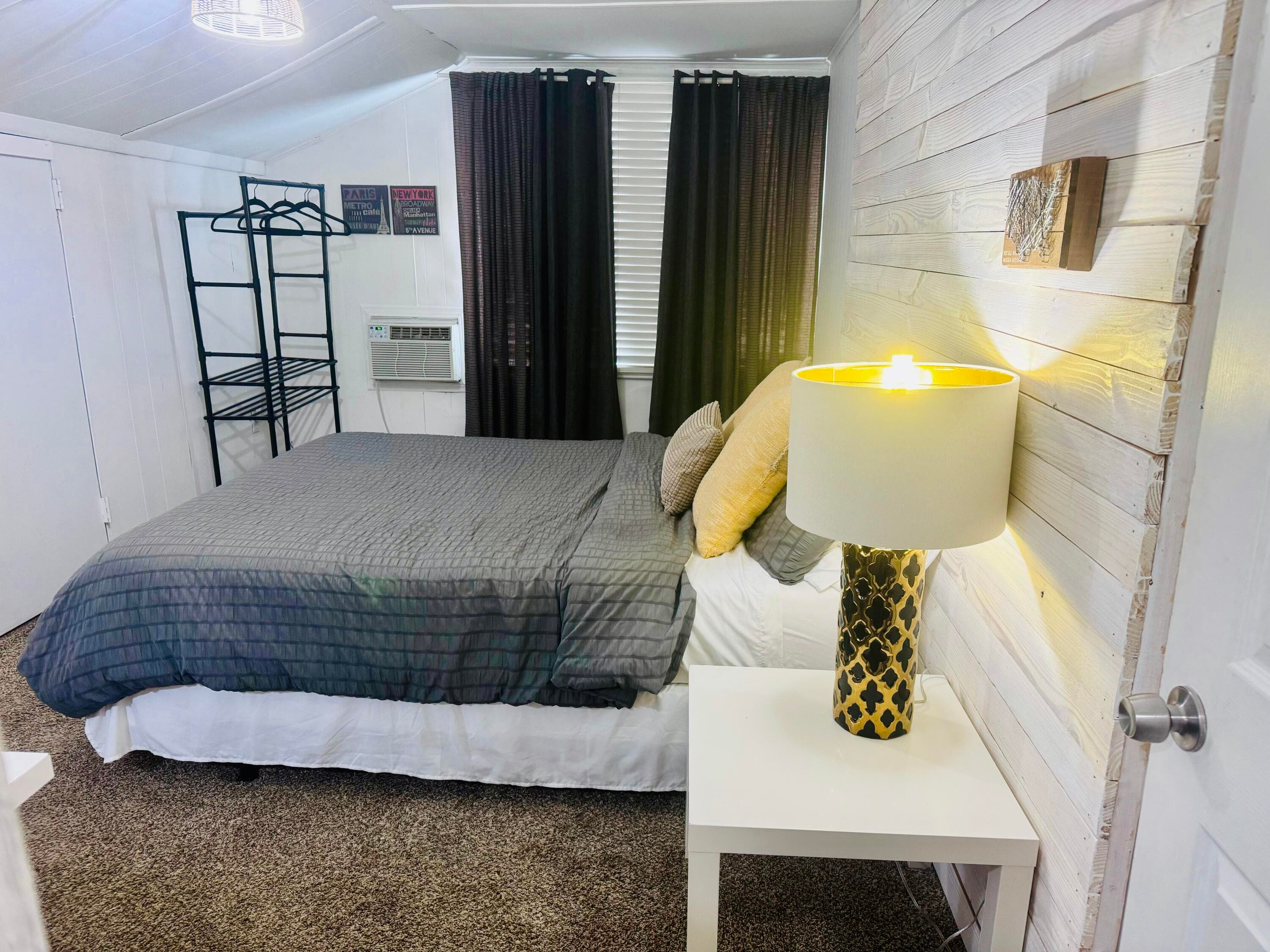 204 S M Street Upstairs Unit, Lake Worth Beach, FL 33460 — photo 8 of 11