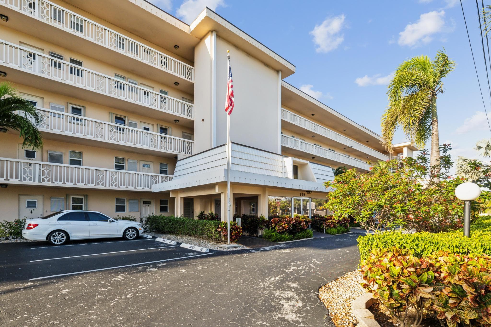 750 NE Spanish River Boulevard 103, Boca Raton, FL 33431 — photo 40 of 45