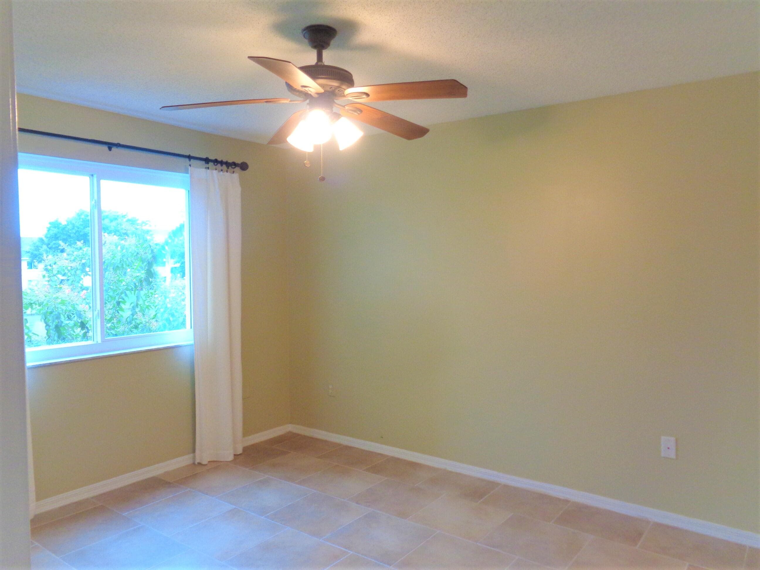 1650 N 42nd Circle 206, Vero Beach, FL 32967 — photo 17 of 54