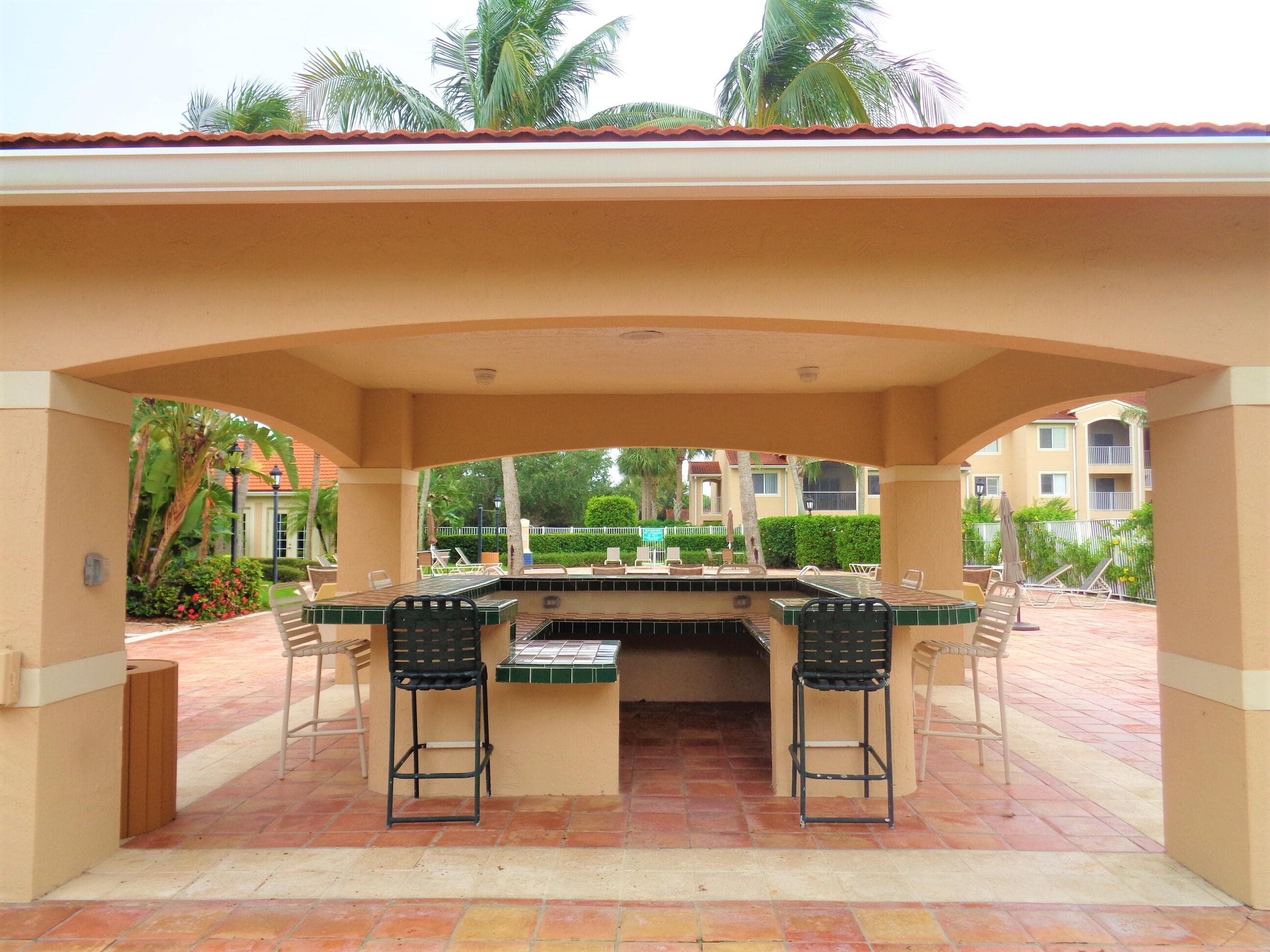 1650 N 42nd Circle 206, Vero Beach, FL 32967 — photo 32 of 54