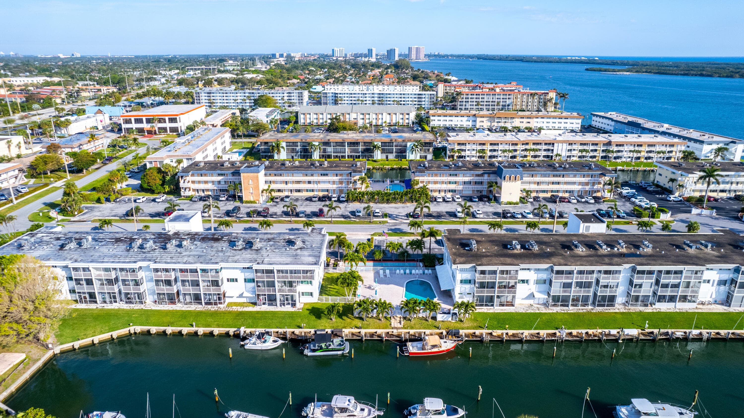 112 Doolen Court 302, North Palm Beach, FL 33408 — photo 10 of 43
