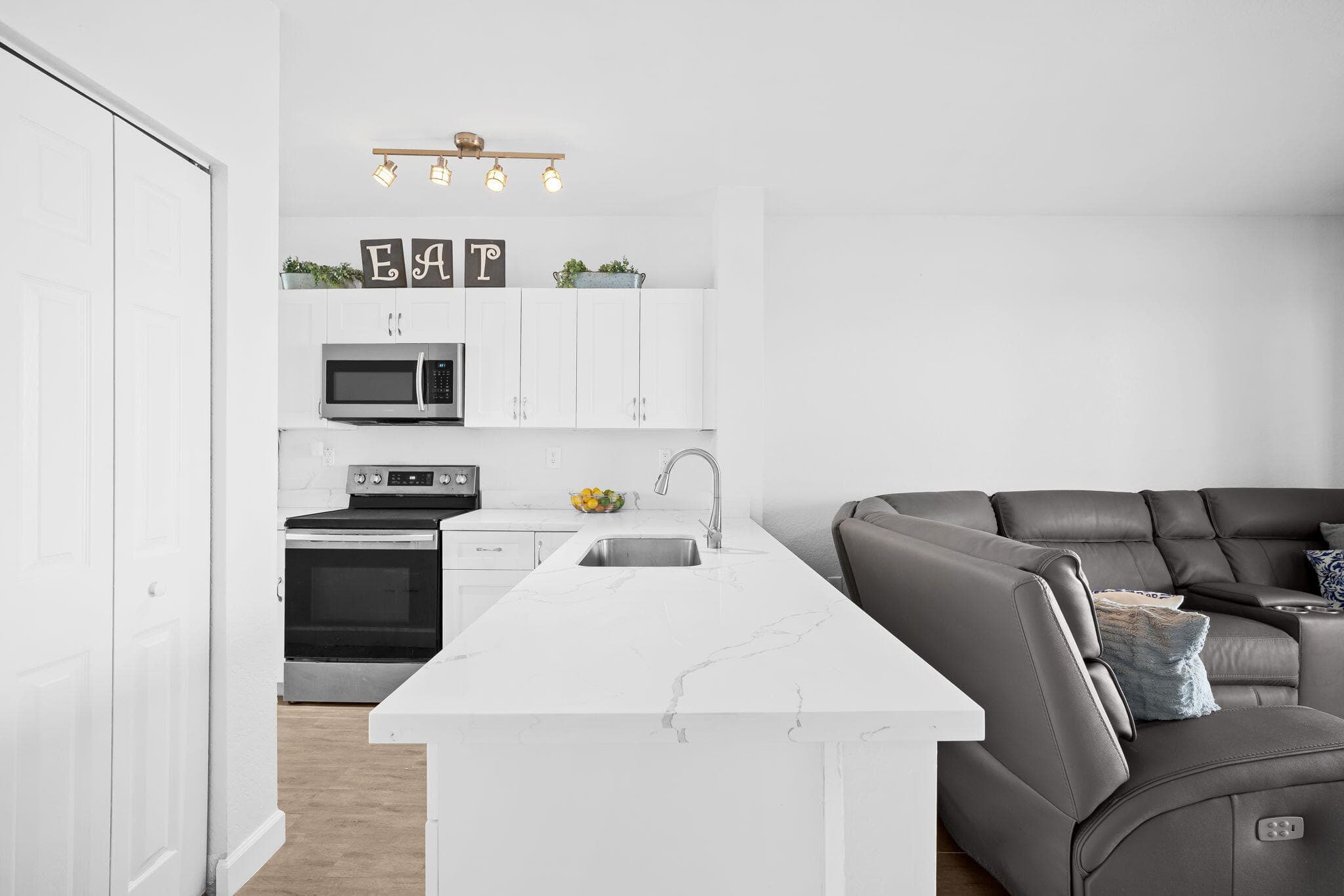 9155 SW 227th Street 9, Cutler Bay, FL 33190 — photo 14 of 35