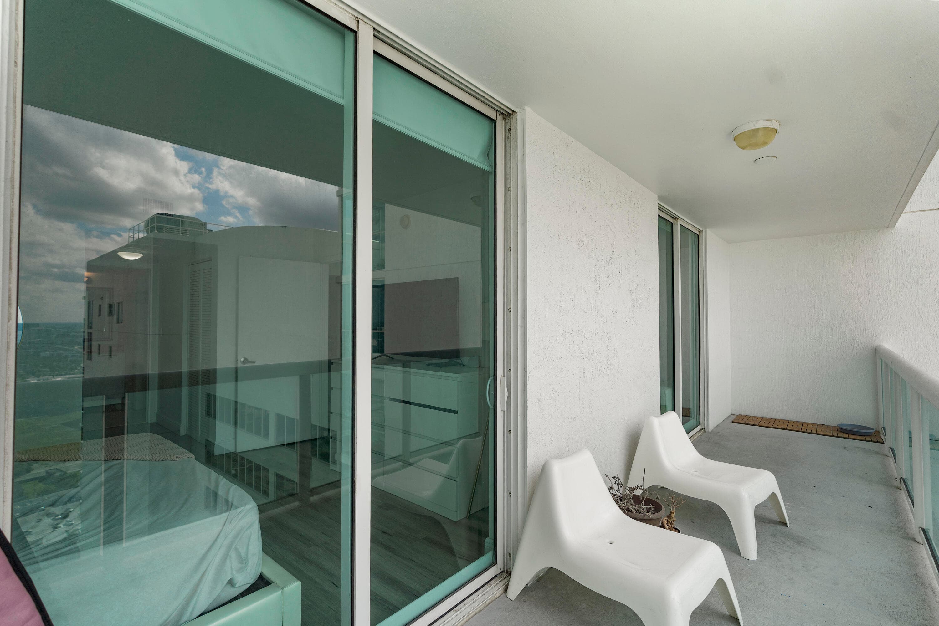 1800 N Bayshore Drive 3802, Miami, FL 33132 — photo 20 of 54