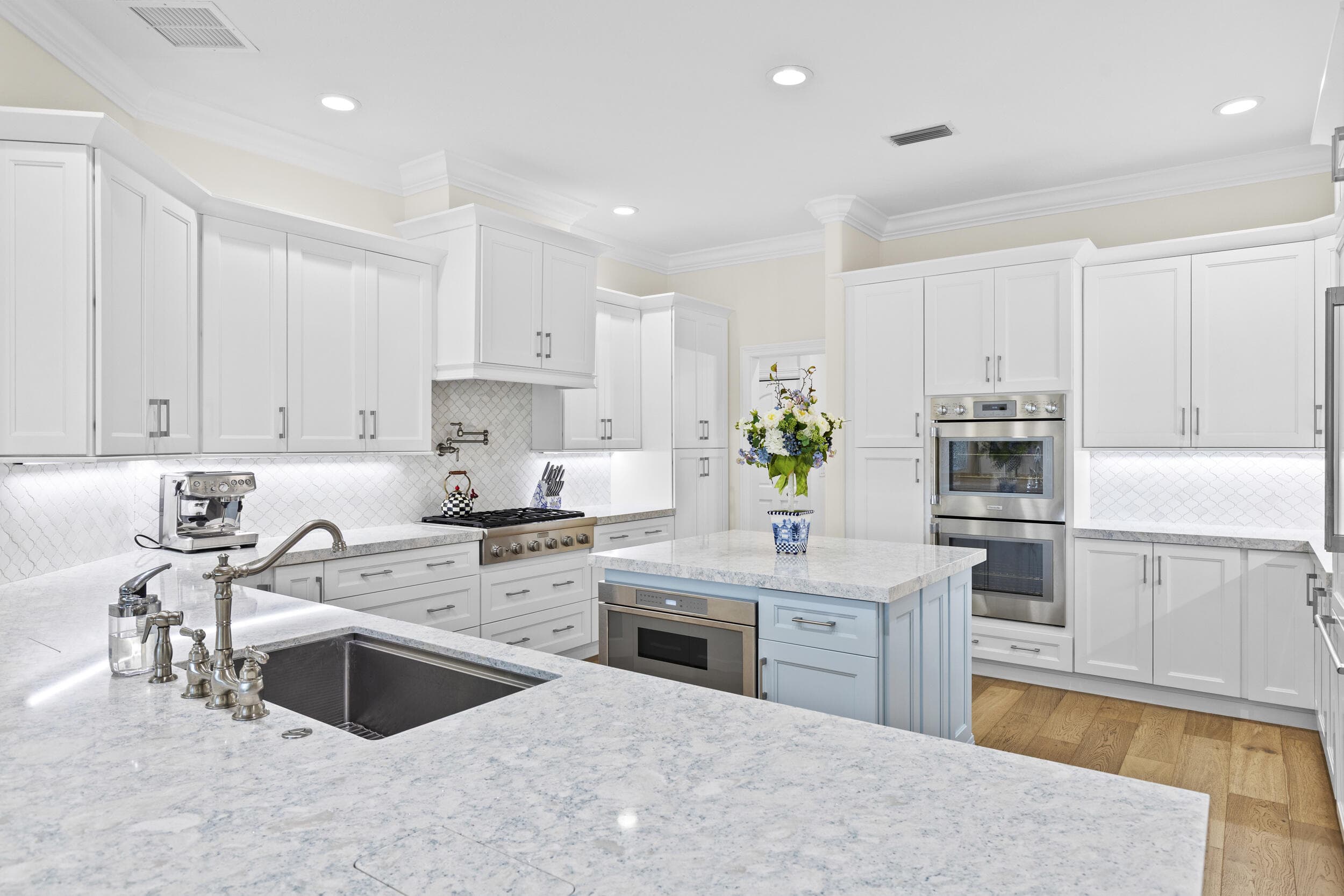2821 SE North Lookout Boulevard, Port St. Lucie, FL 34984 — photo 8 of 93