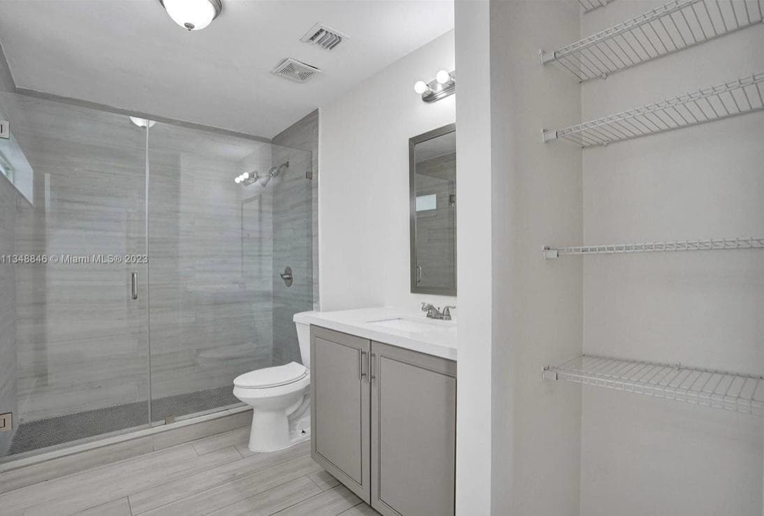 930 N 14 Court Apt 12, Hollywood, FL 33020 — photo 6 of 10