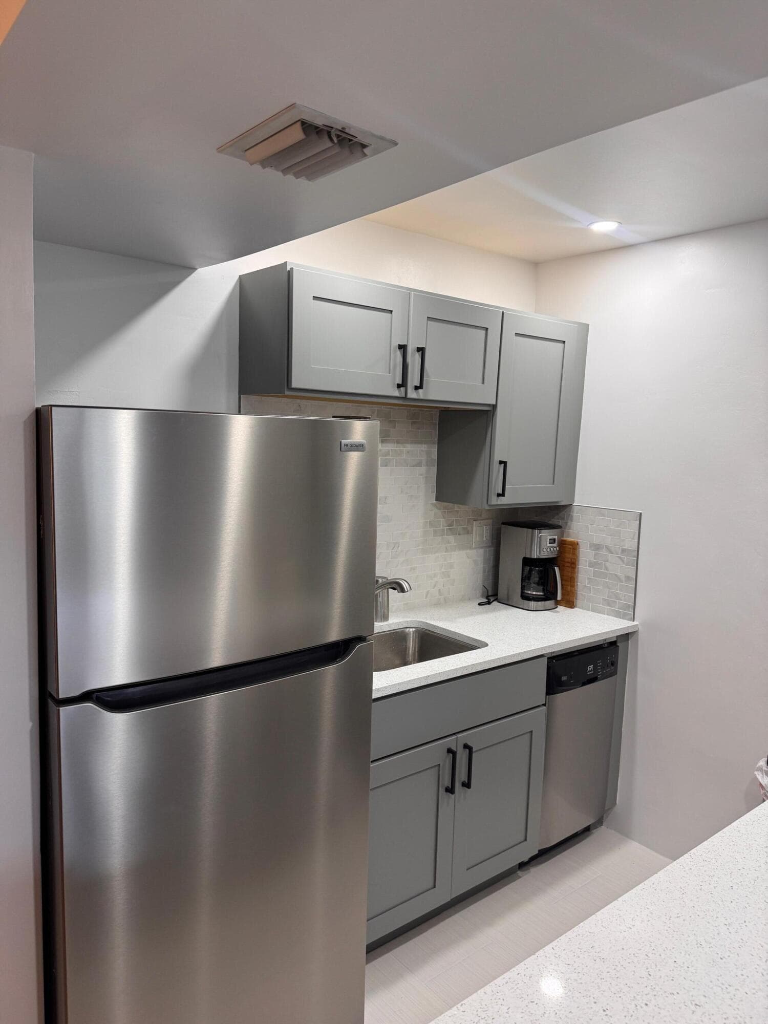 2565 S Ocean 2060 Boulevard 2060, Palm Beach, FL 33480 — photo 13 of 17