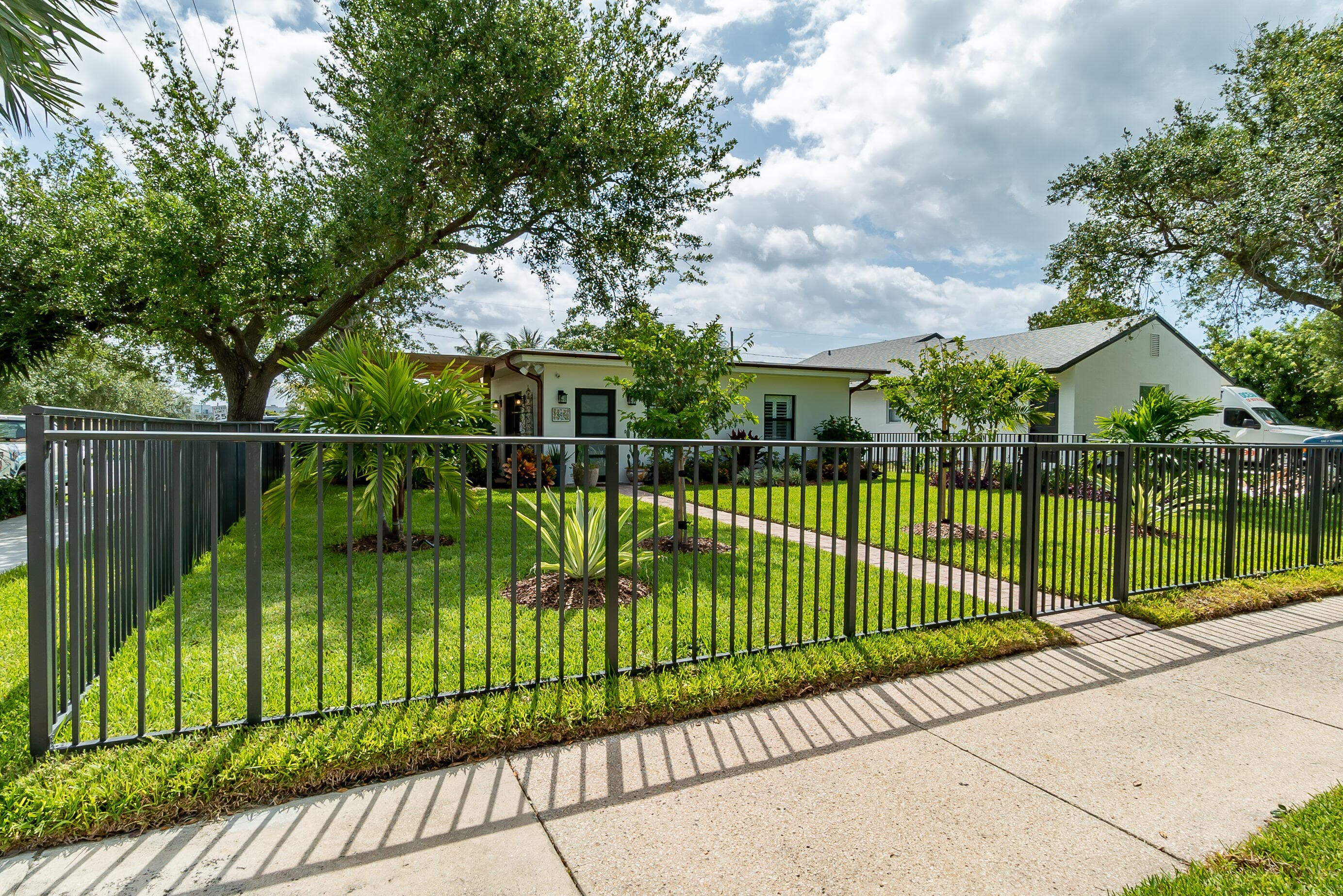 301 S Swinton Avenue, Delray Beach, FL 33444 — photo 2 of 29