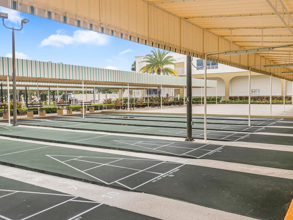 4 Golfs Edge E, West Palm Beach, FL 33417 — photo 27 of 33