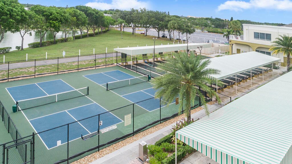 4 Golfs Edge E, West Palm Beach, FL 33417 — photo 28 of 33