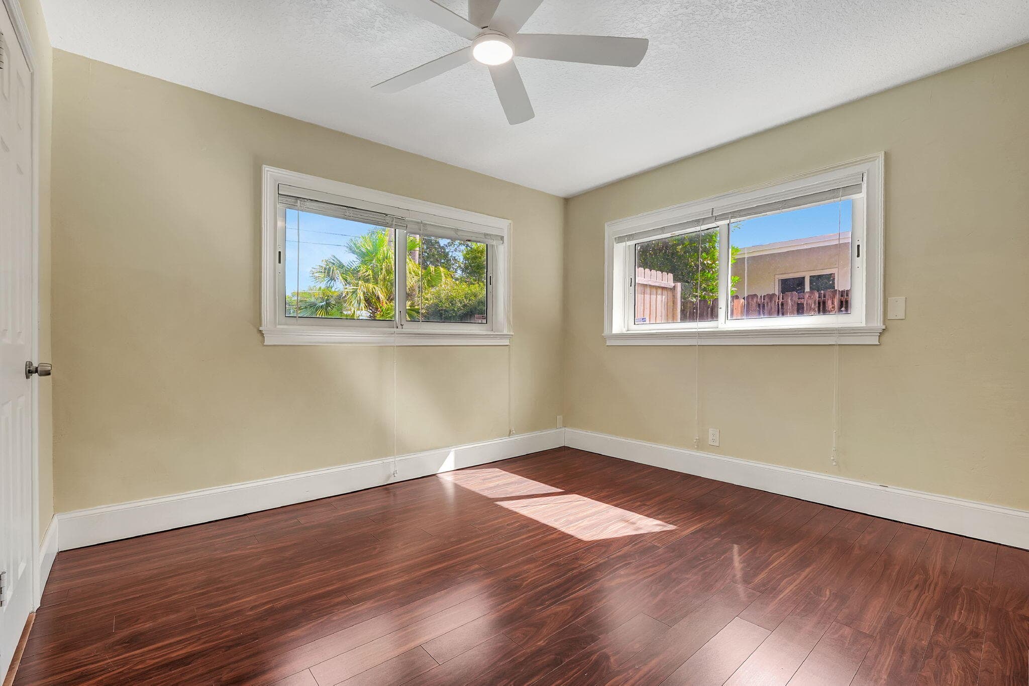 1300 NE 26th Avenue NE, Pompano Beach, FL 33062 — photo 40 of 68