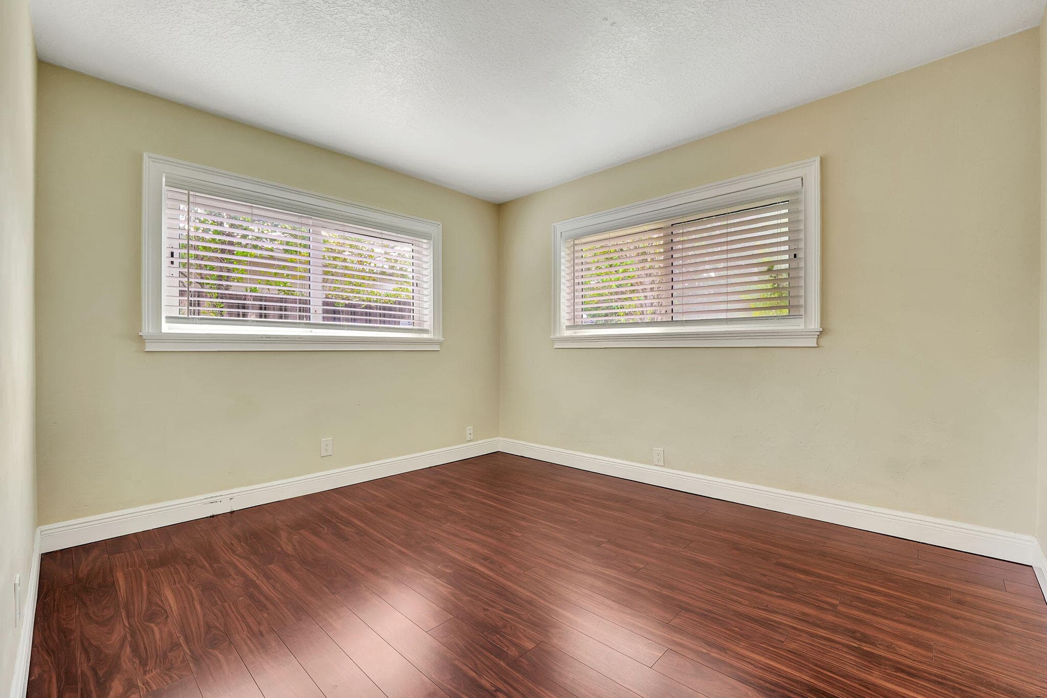 1300 NE 26th Avenue NE, Pompano Beach, FL 33062 — photo 42 of 68