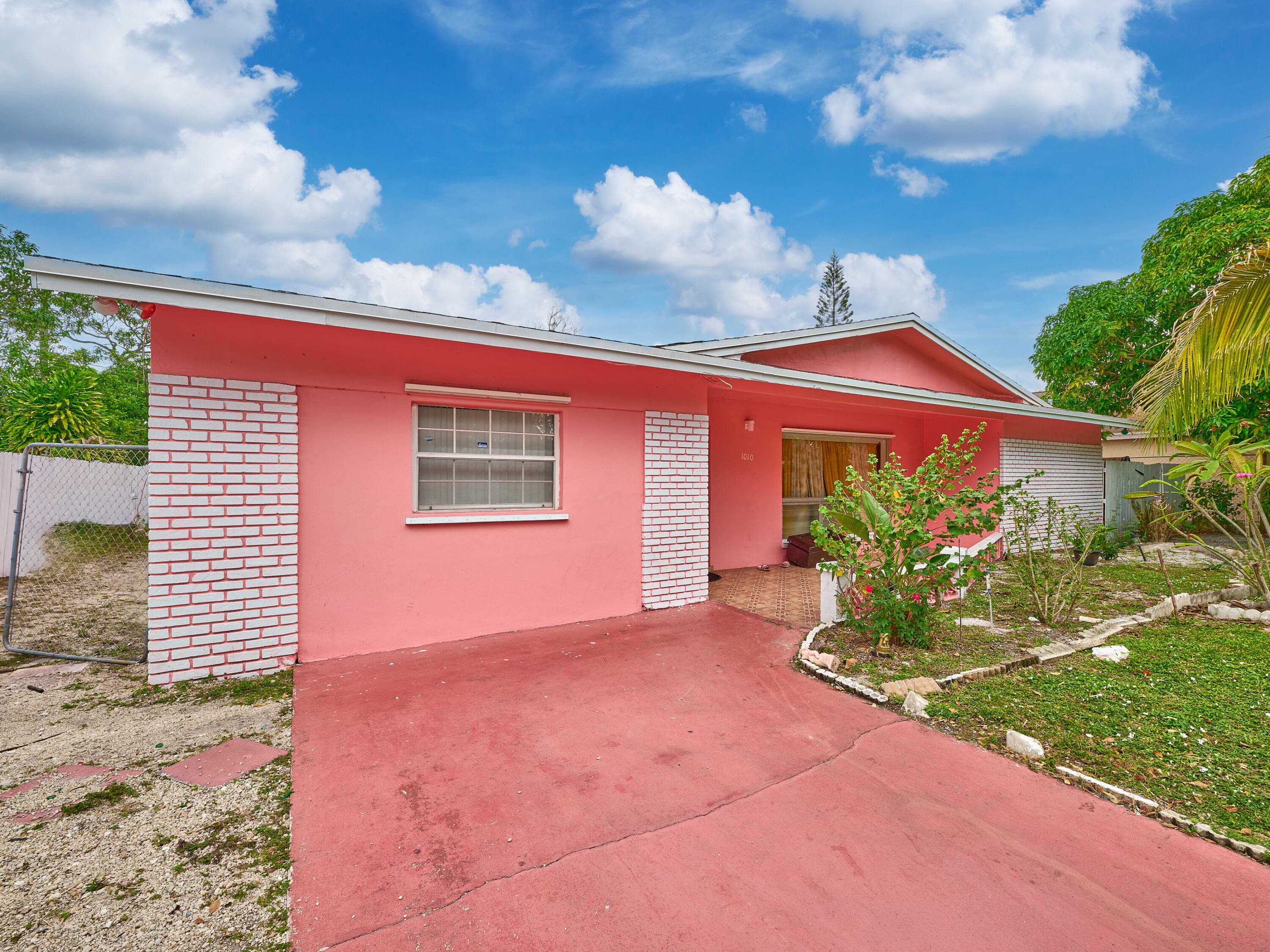 1010 S B Street, Lake Worth Beach, FL 33460 — photo 6 of 37