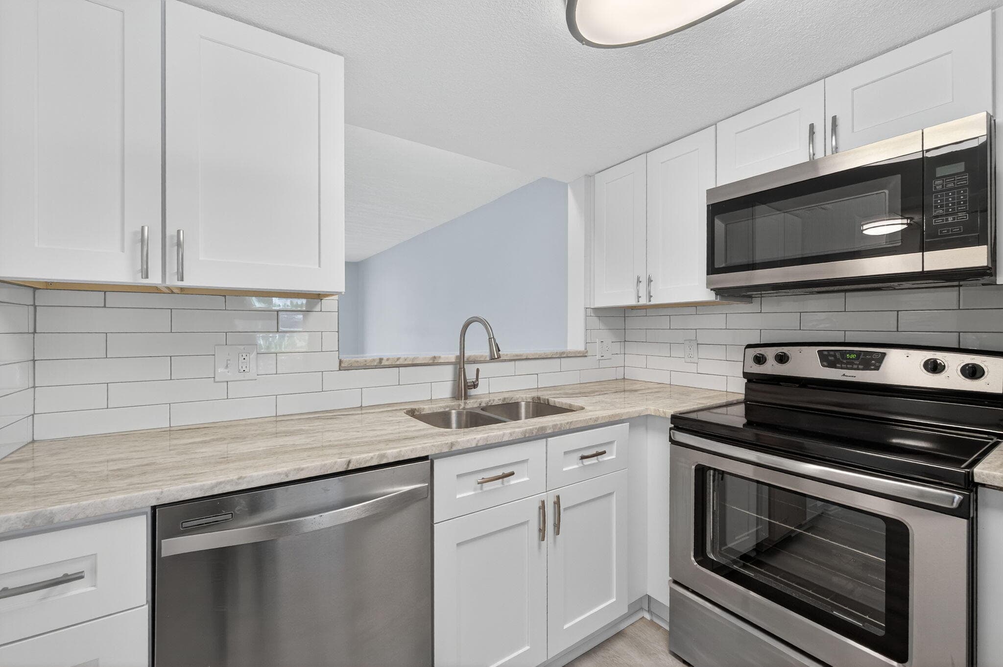 9090 Lime Bay Boulevard 102, Tamarac, FL 33321 — photo 5 of 24