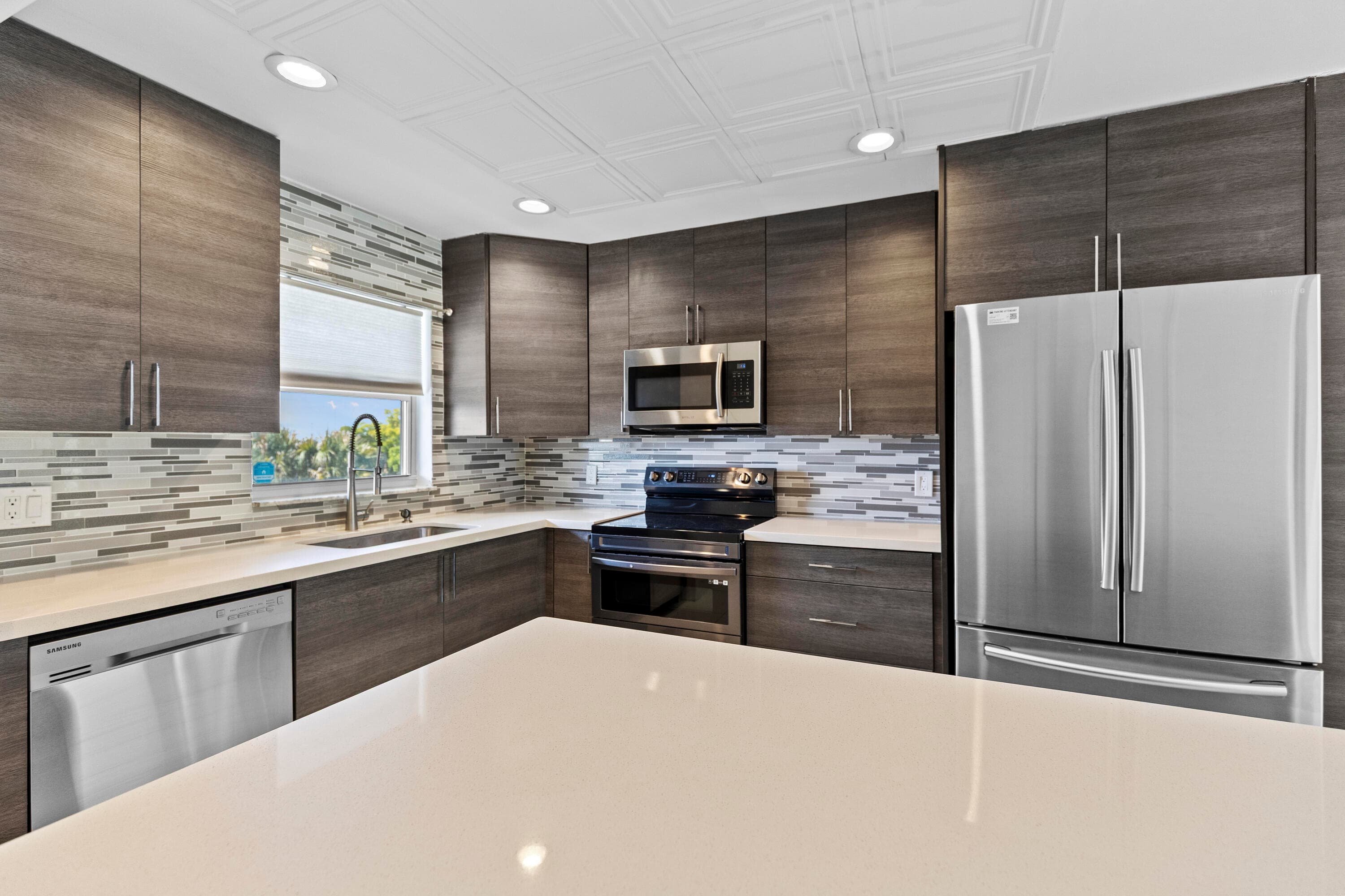 809 W Oakland Park Boulevard K12, Oakland Park, FL 33311 — photo 3 of 27