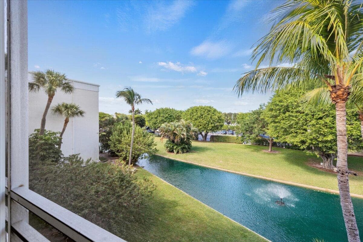 300 Waterway Drive S 308, Lantana, FL 33462 — photo 28 of 32