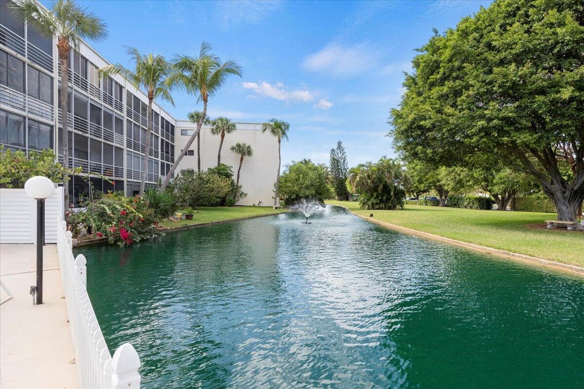 300 Waterway Drive S 308, Lantana, FL 33462 — photo 31 of 32