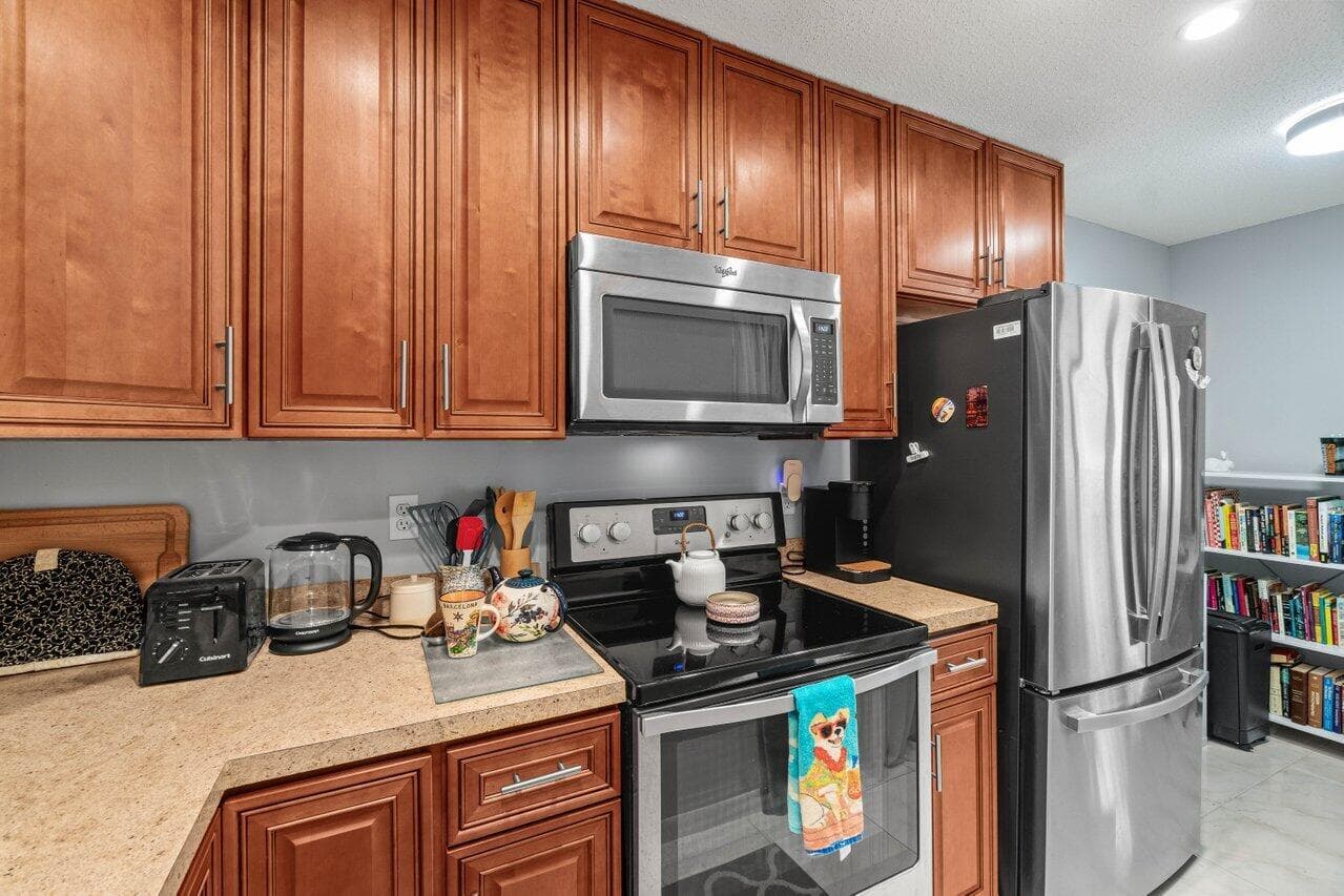 5884 Morningstar Circle 205, Delray Beach, FL 33484 — photo 13 of 34