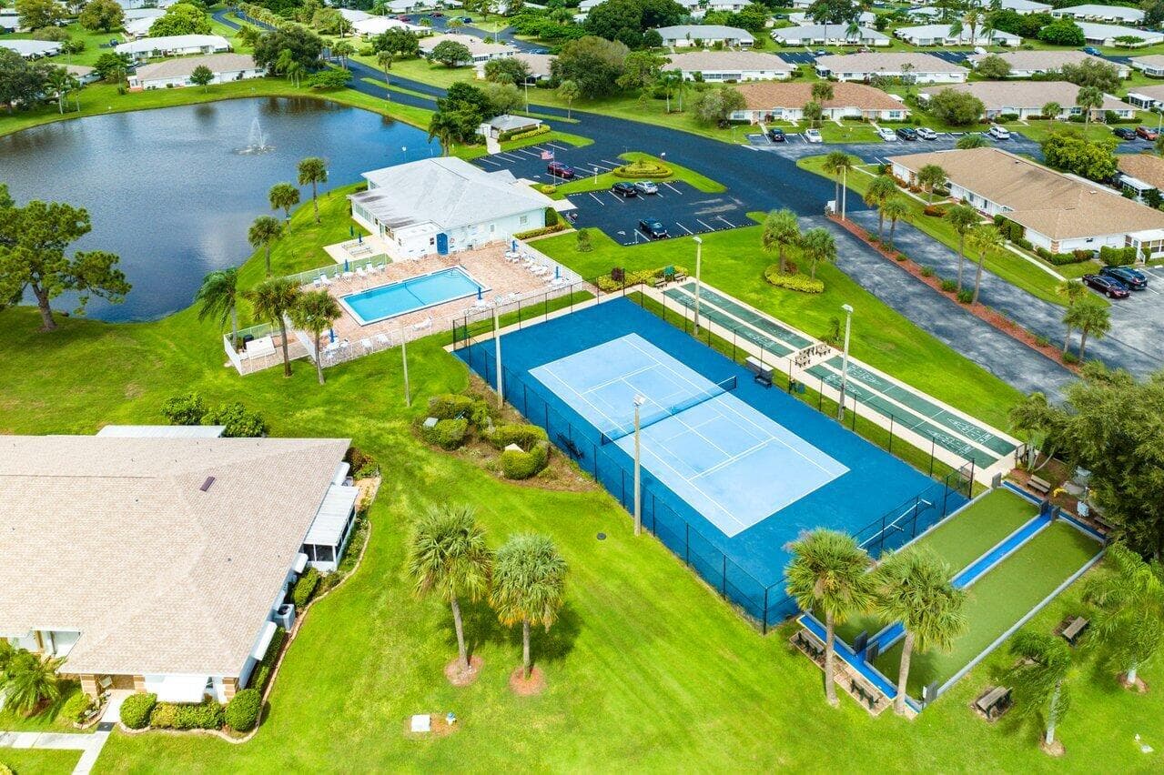 1205 S Lakes End Drive D2, Fort Pierce, FL 34982 — photo 25 of 27
