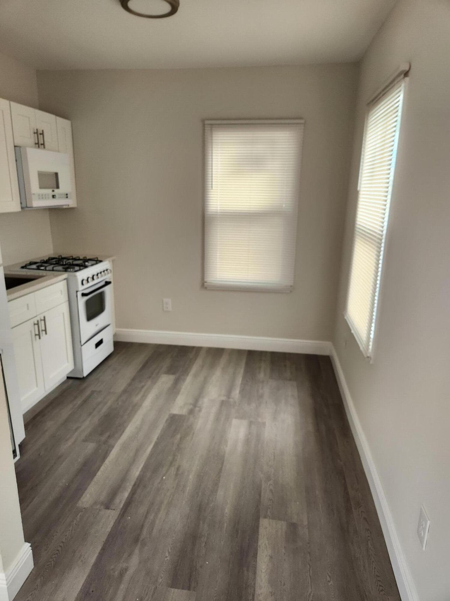 405 2nd Avenue S, Lake Worth Beach, FL 33460 — photo 11 of 14