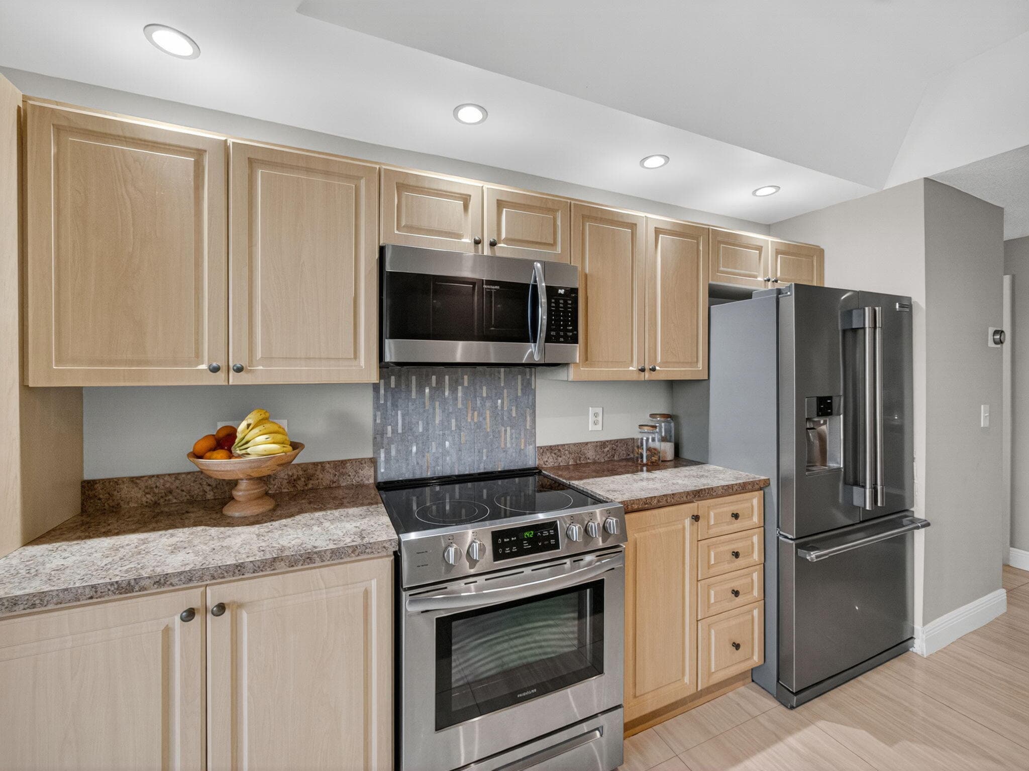 7472 La Paz Boulevard 109, Boca Raton, FL 33433 — photo 11 of 29